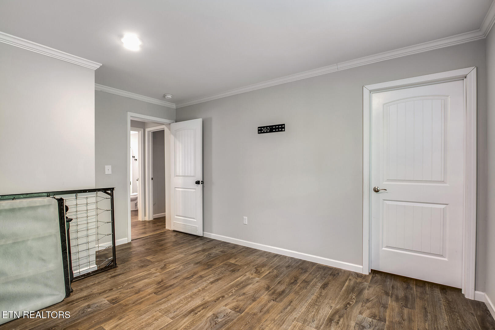 215 Eastwood Rd
