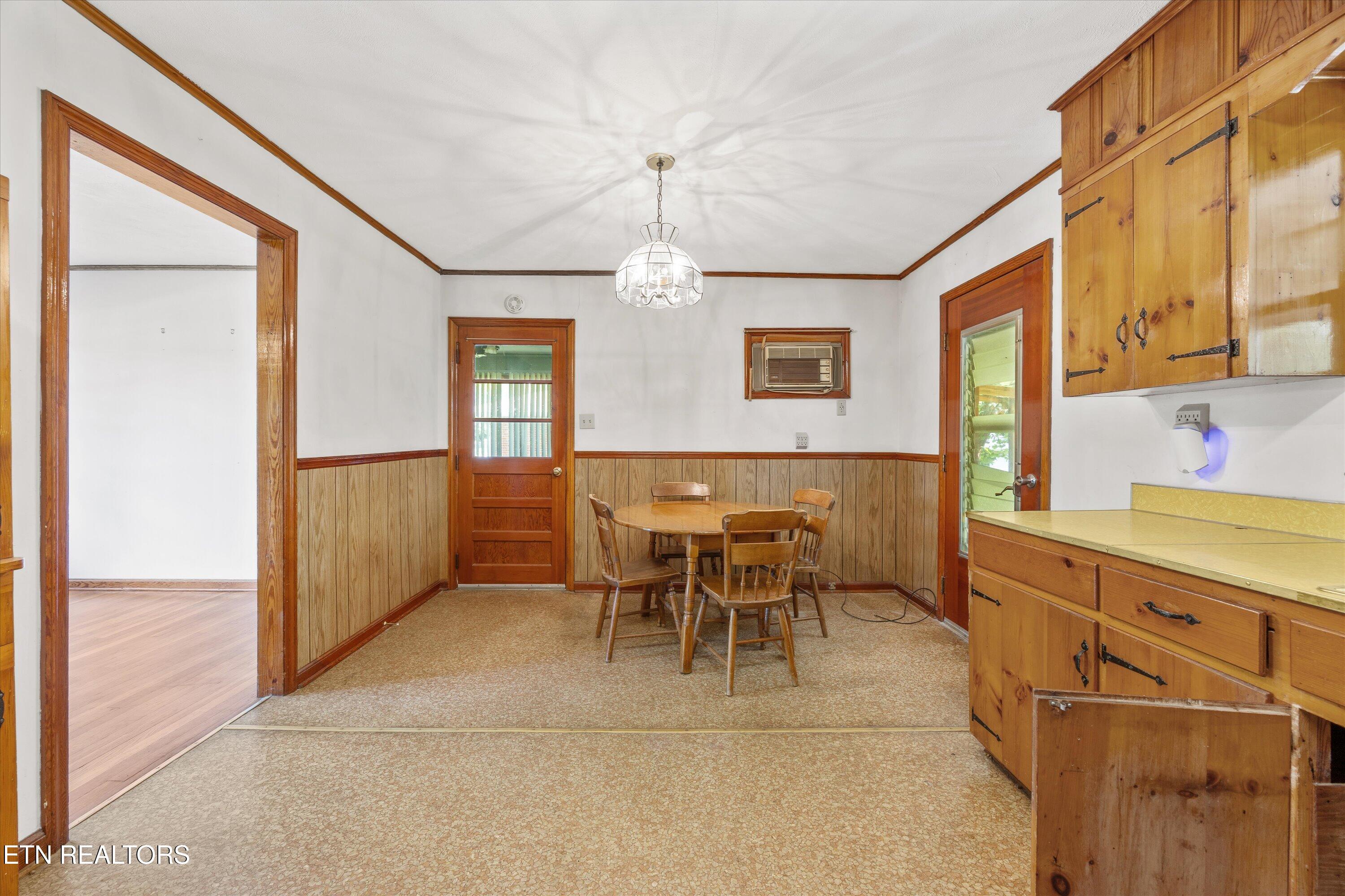 107 Hillcrest Lane