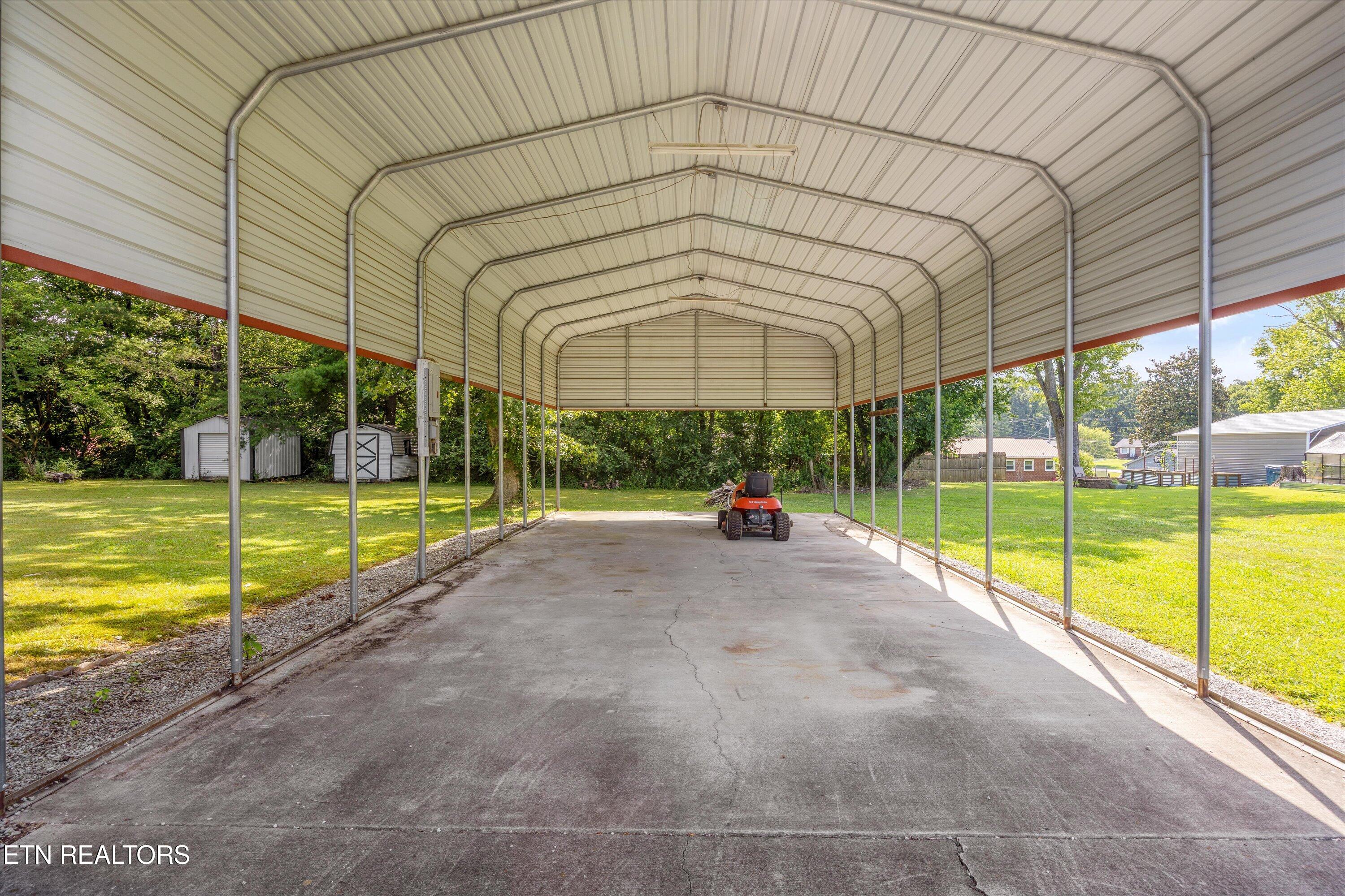 107 Hillcrest Lane