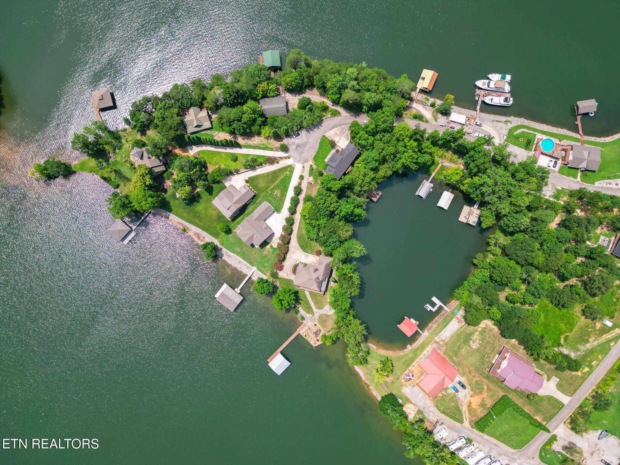 231 Holiday Point Drive