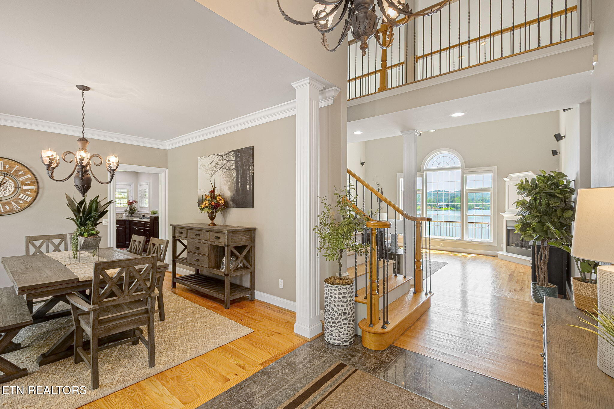 231 Holiday Point Drive
