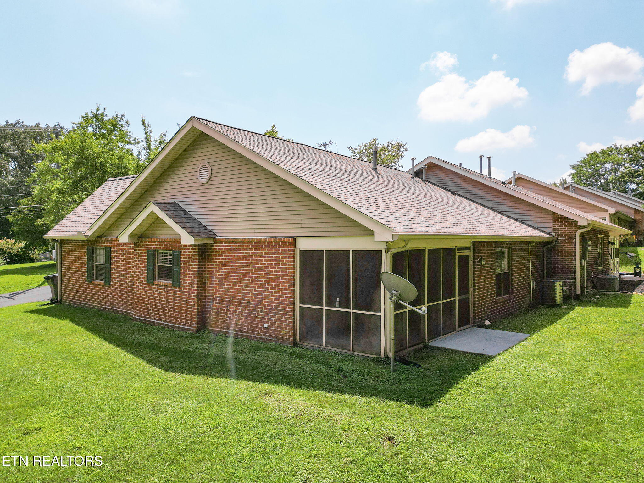 826 Gresham Rd