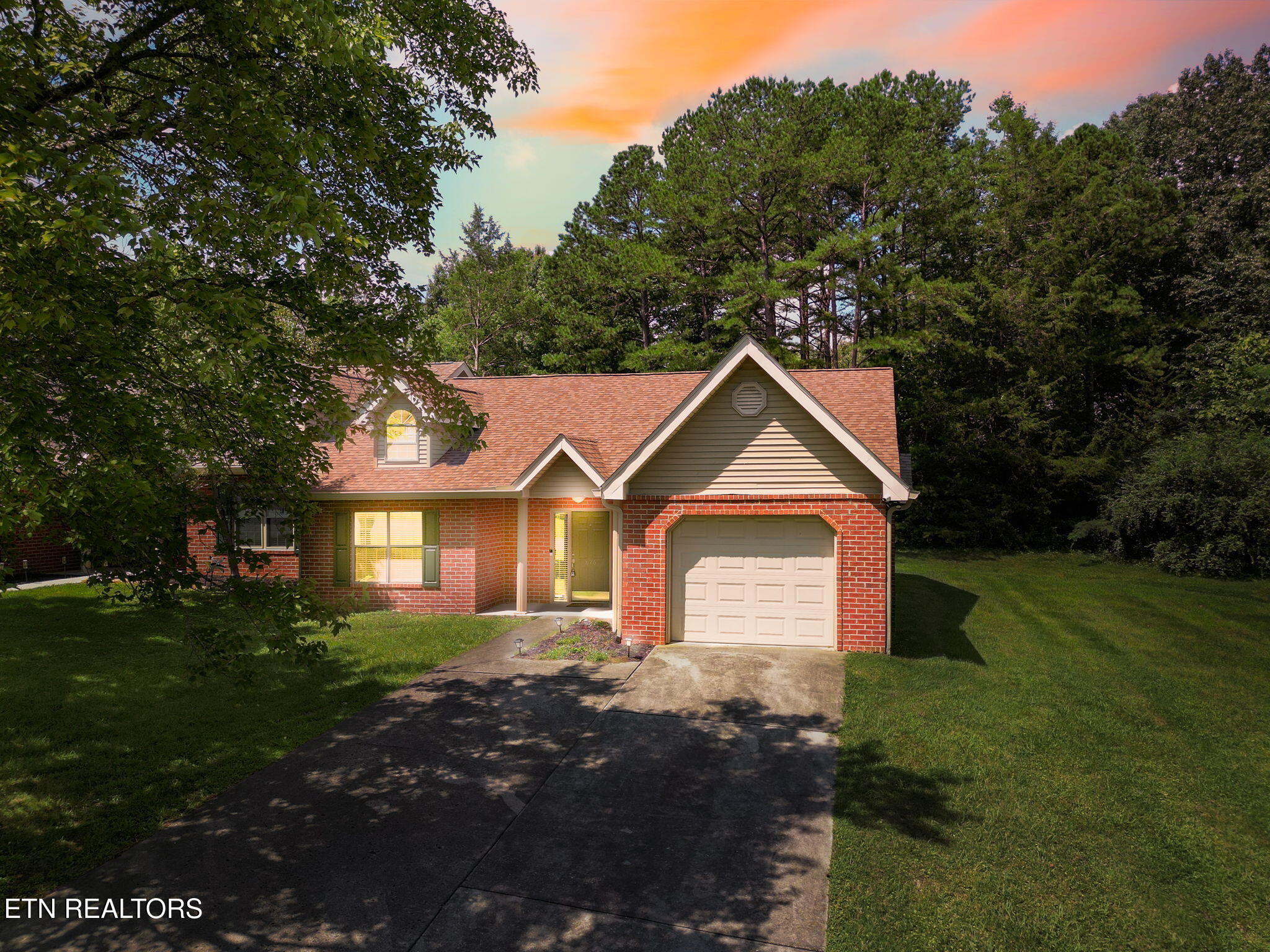 826 Gresham Rd