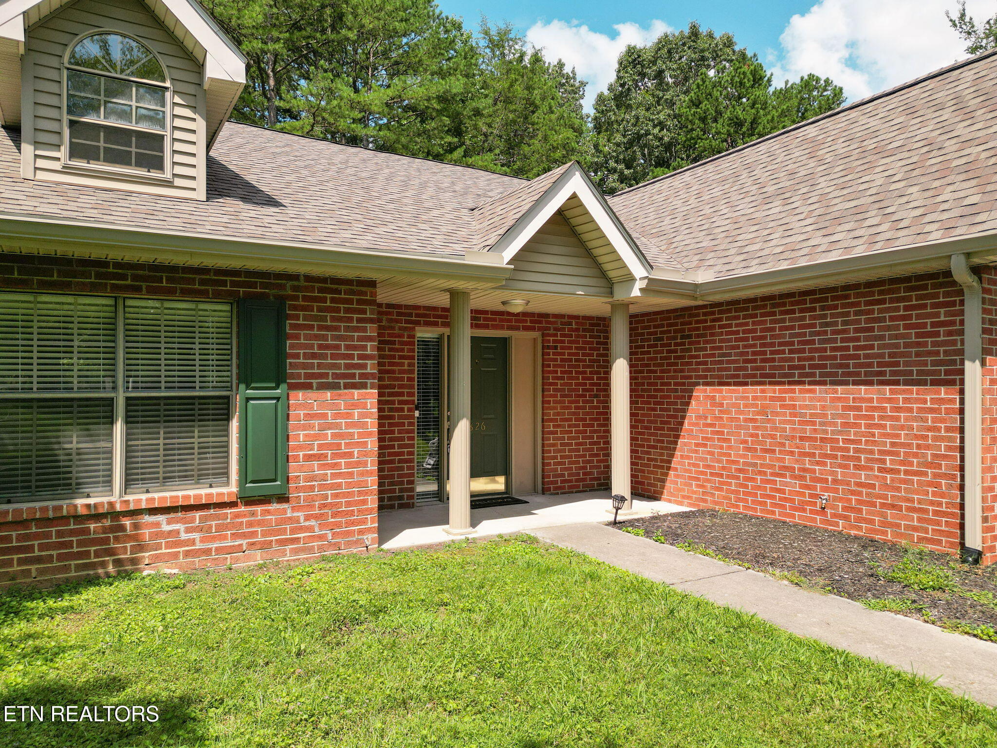 826 Gresham Rd