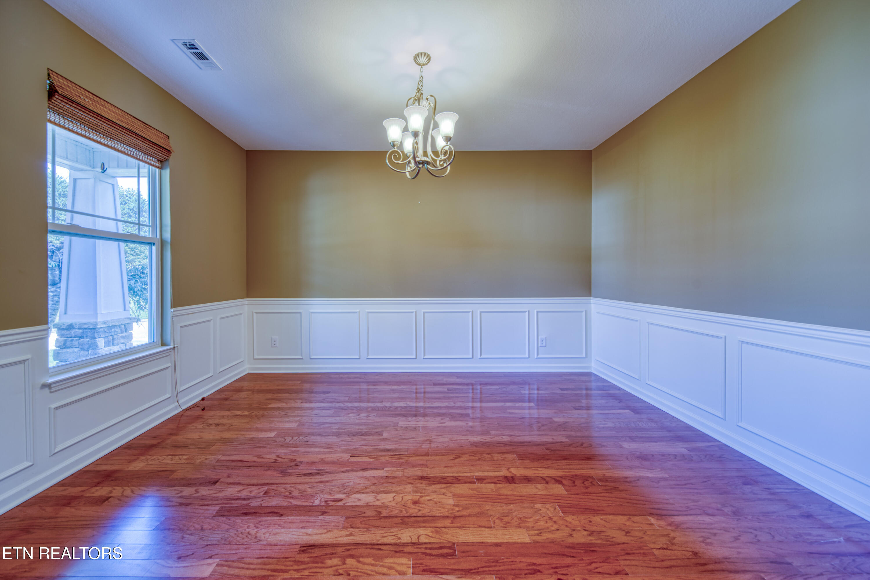 11608 Grove Hill Lane