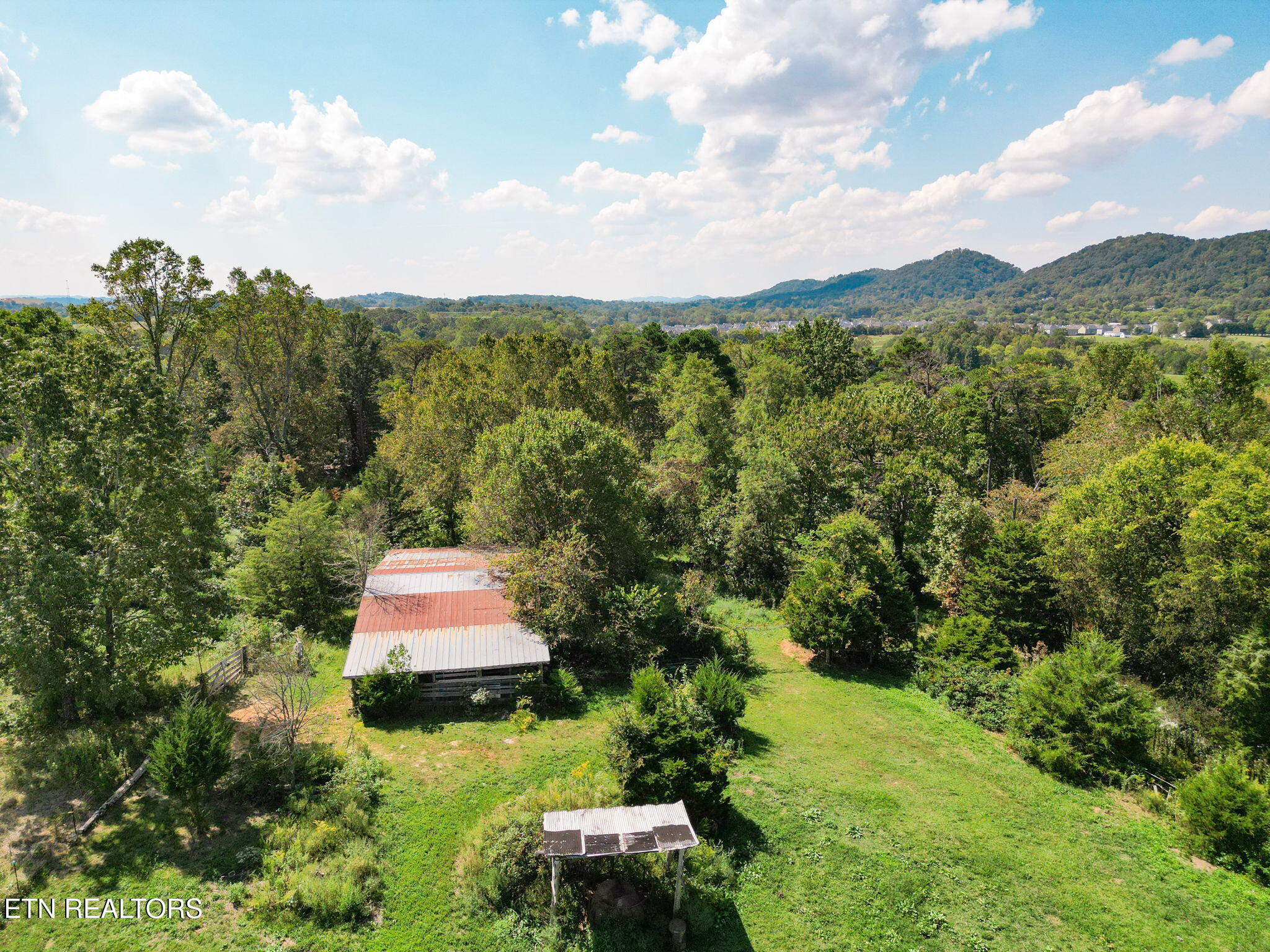 2733 Shipe Rd