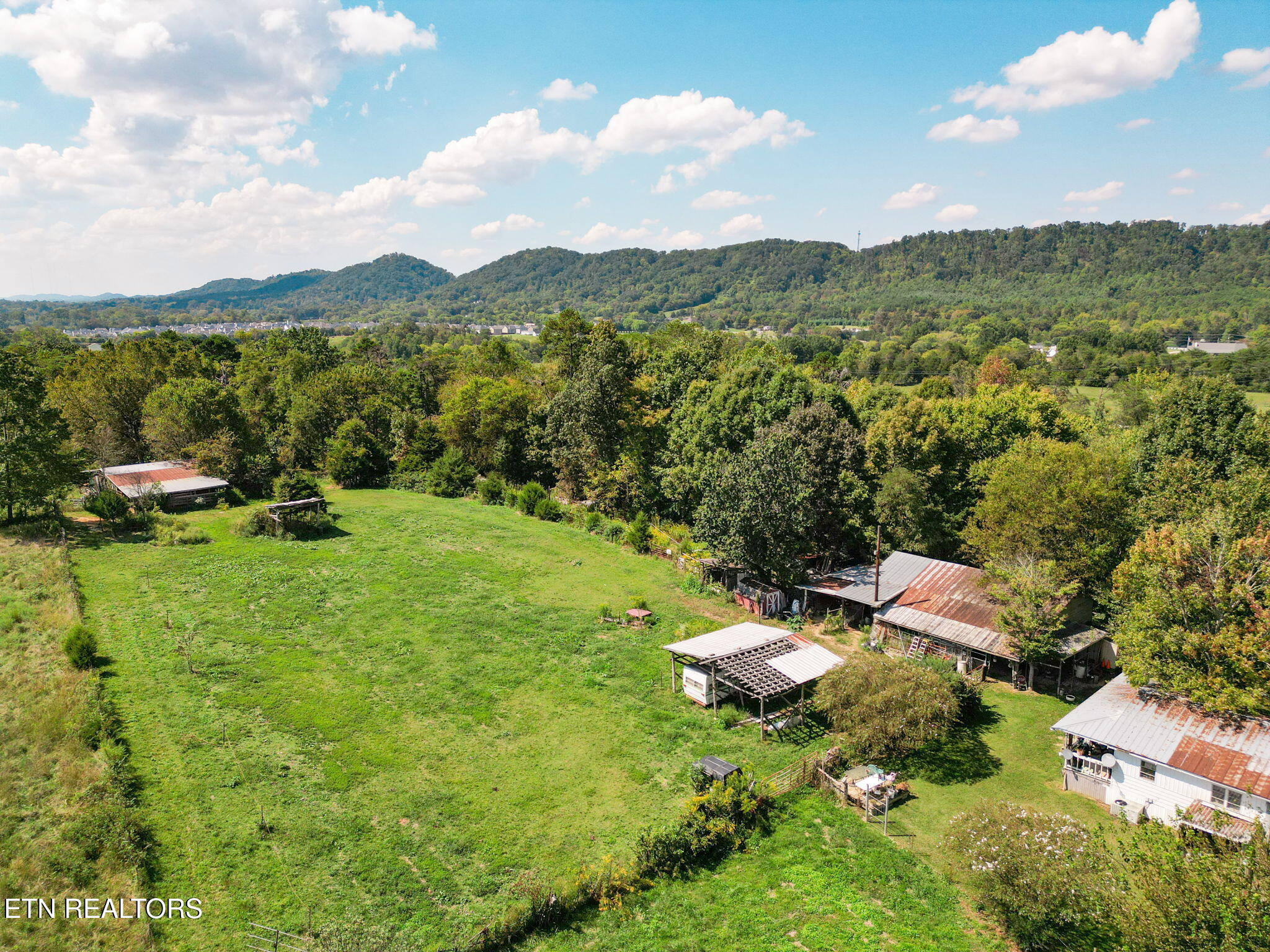 2733 Shipe Rd