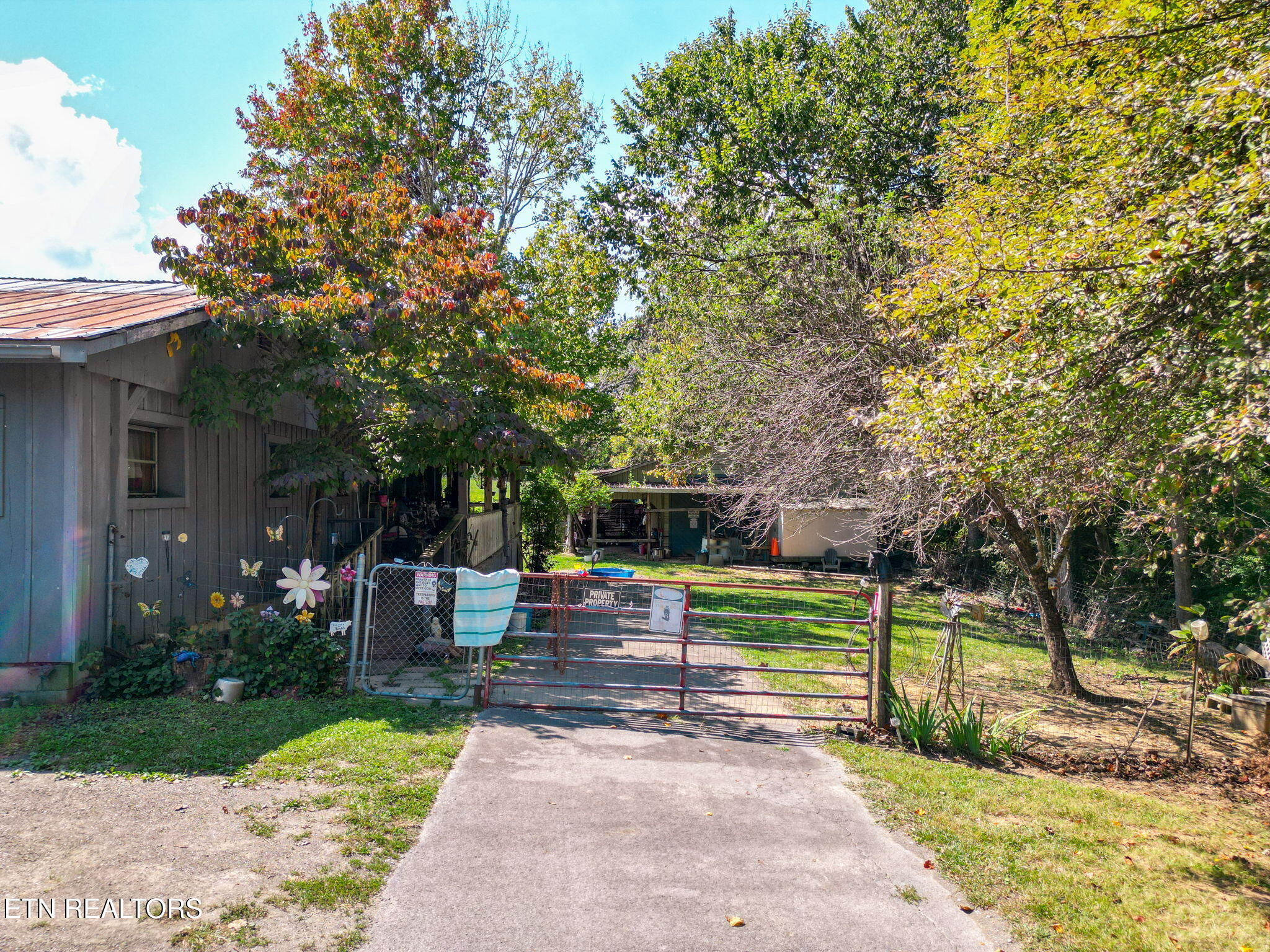 2733 Shipe Rd