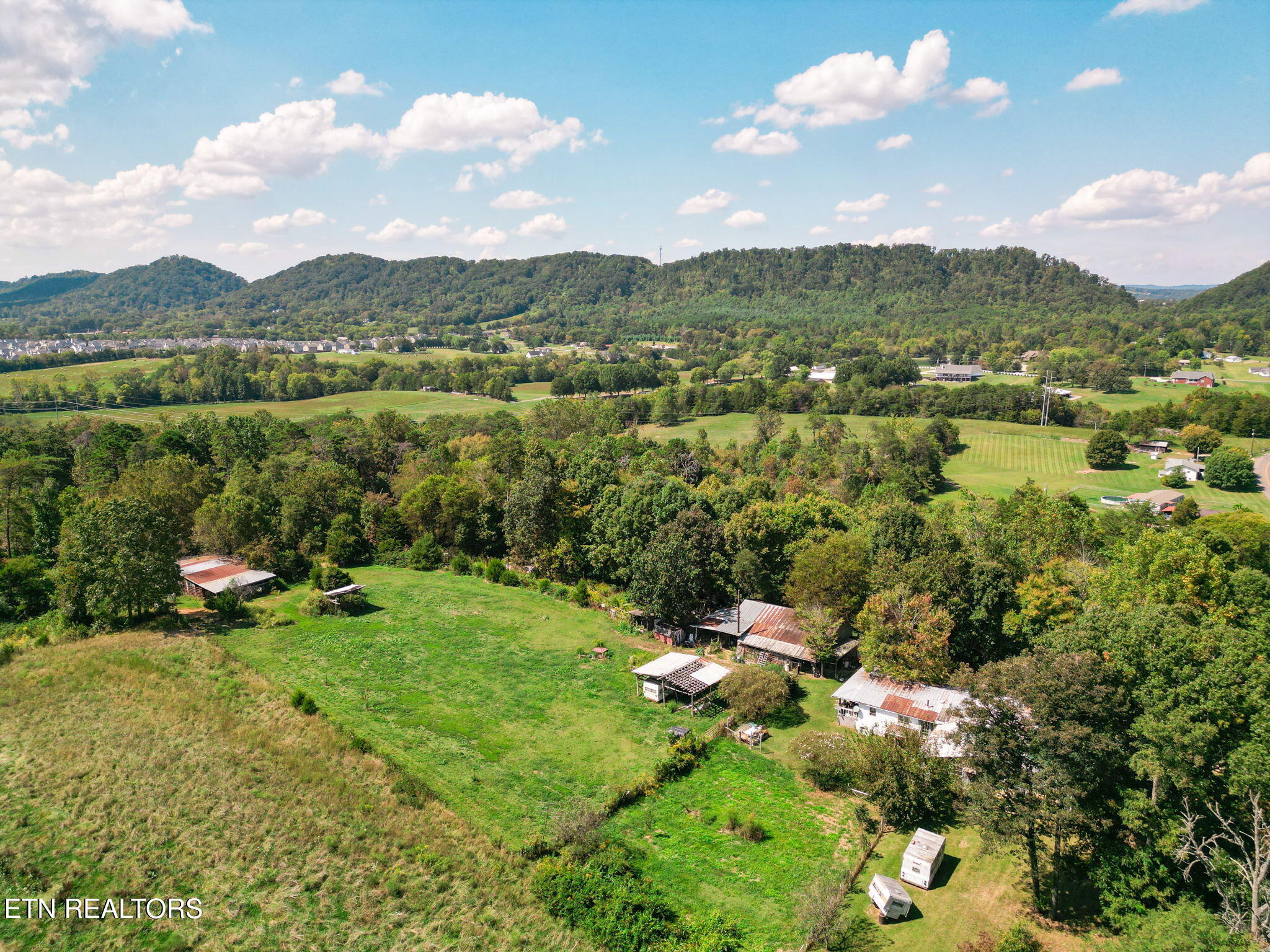 2733 Shipe Rd