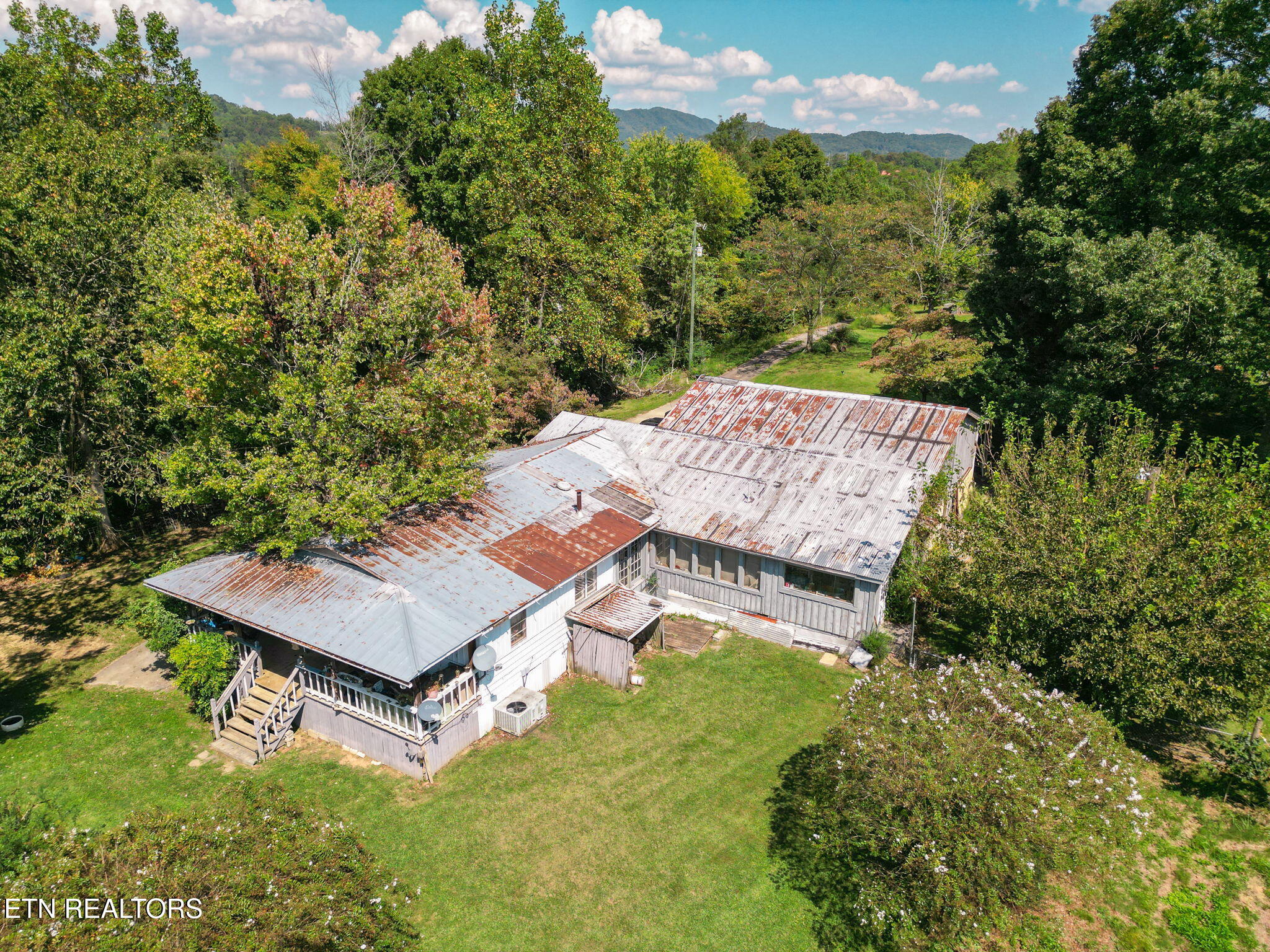 2733 Shipe Rd