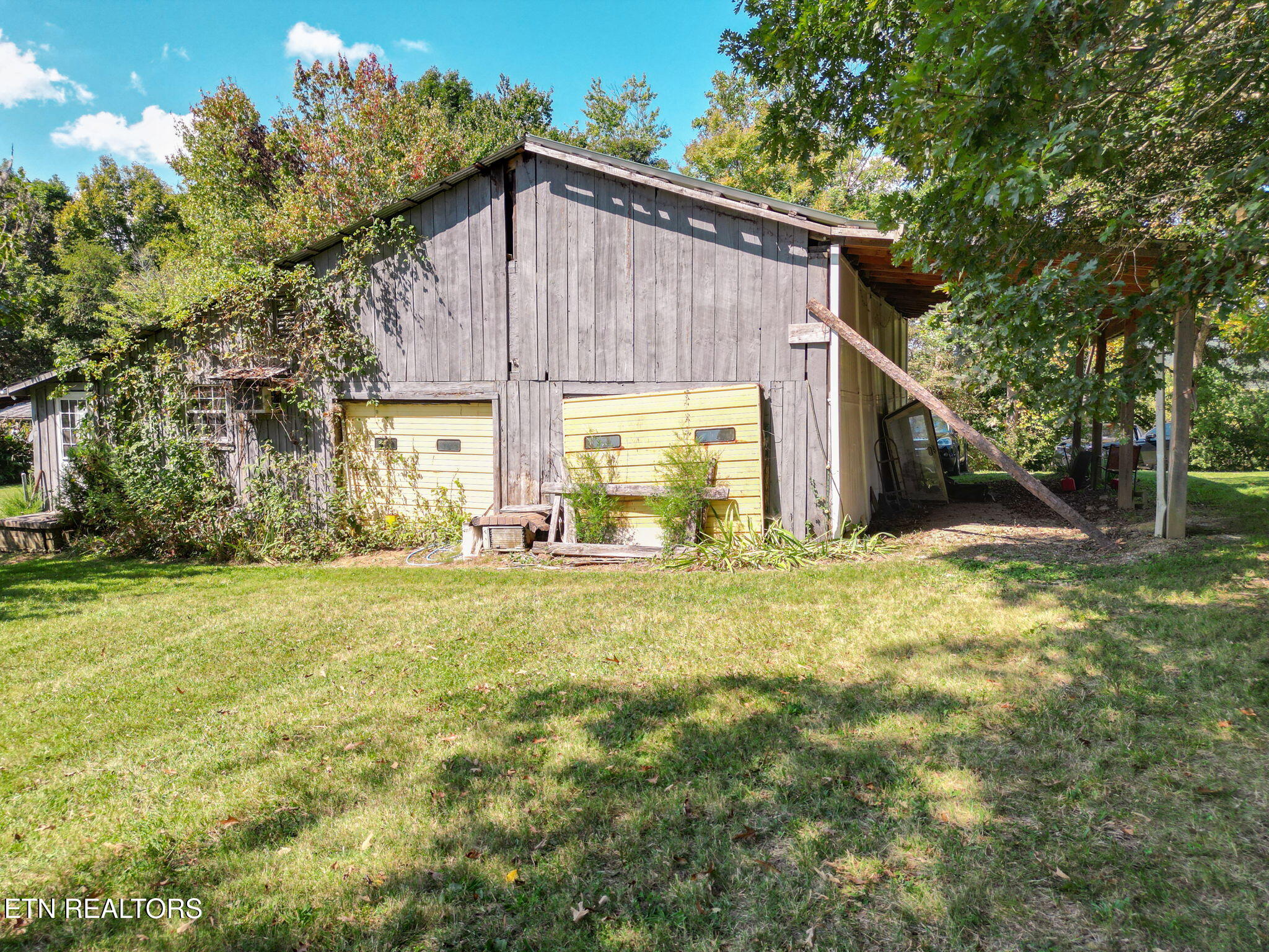 2733 Shipe Rd