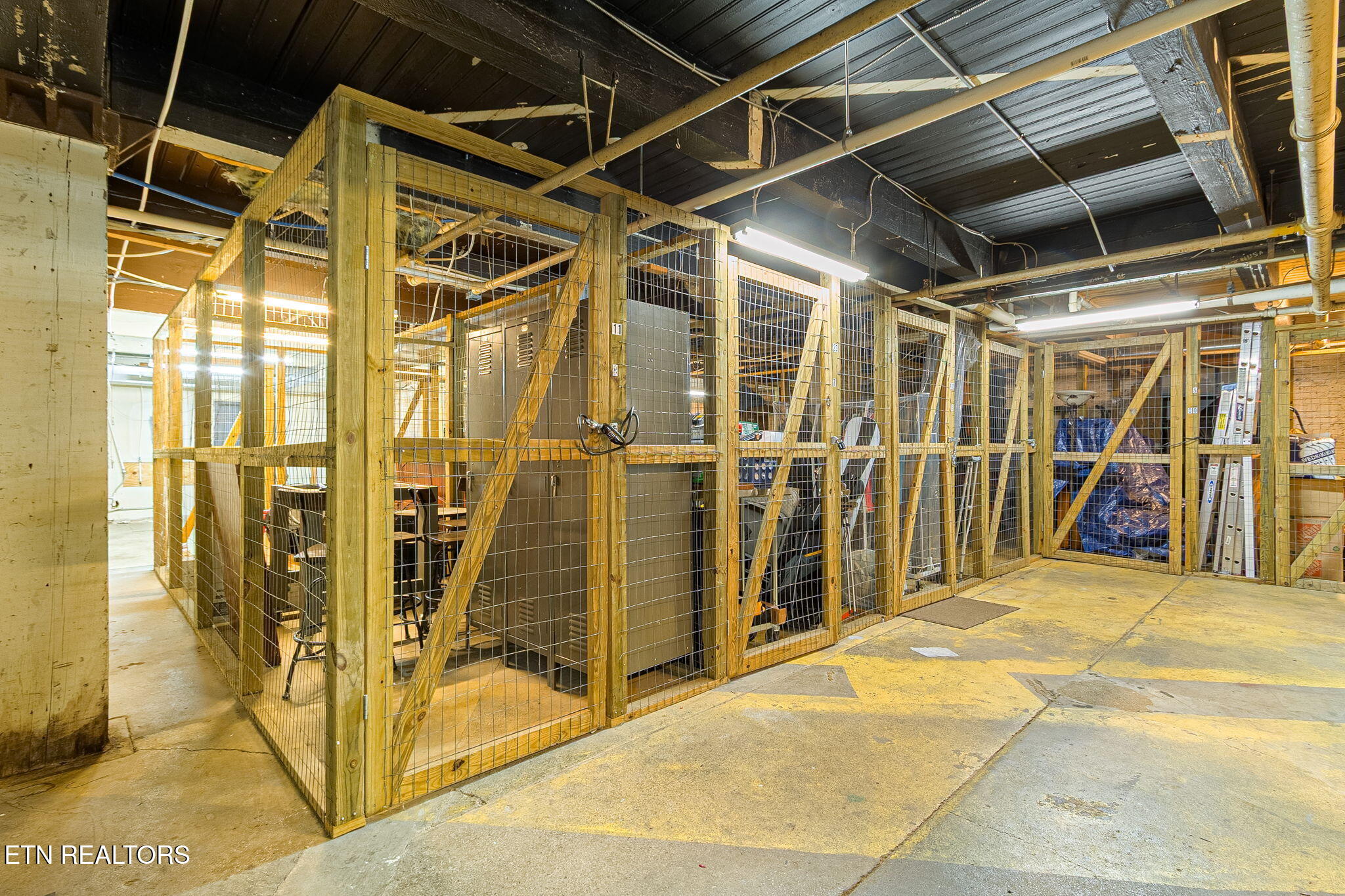 1060 Worlds Fair Park Drive 16