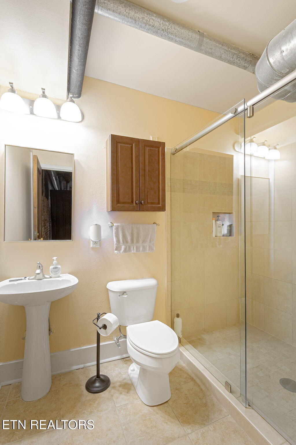 1060 Worlds Fair Park Drive 16