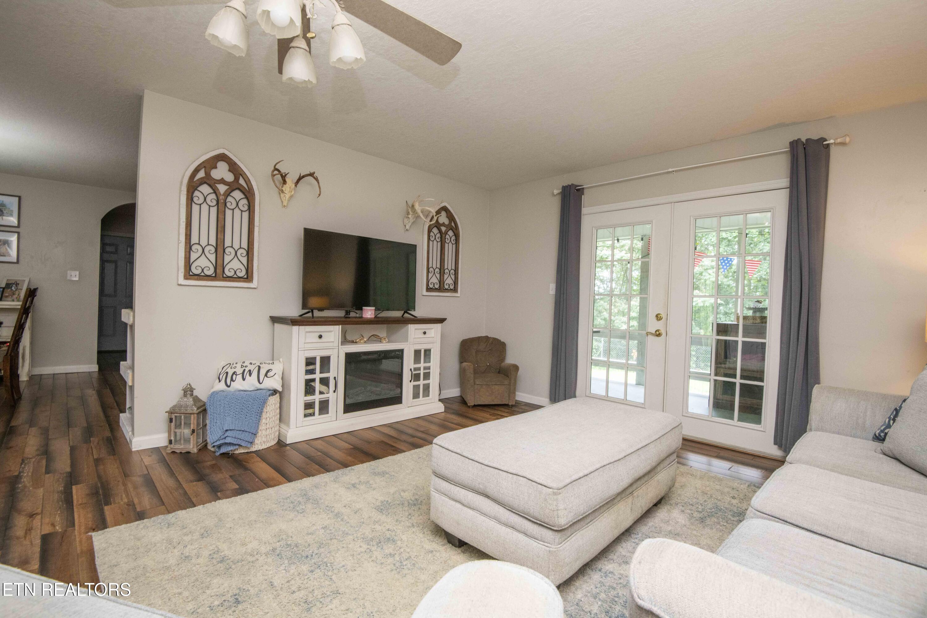 123 Southlake Drive