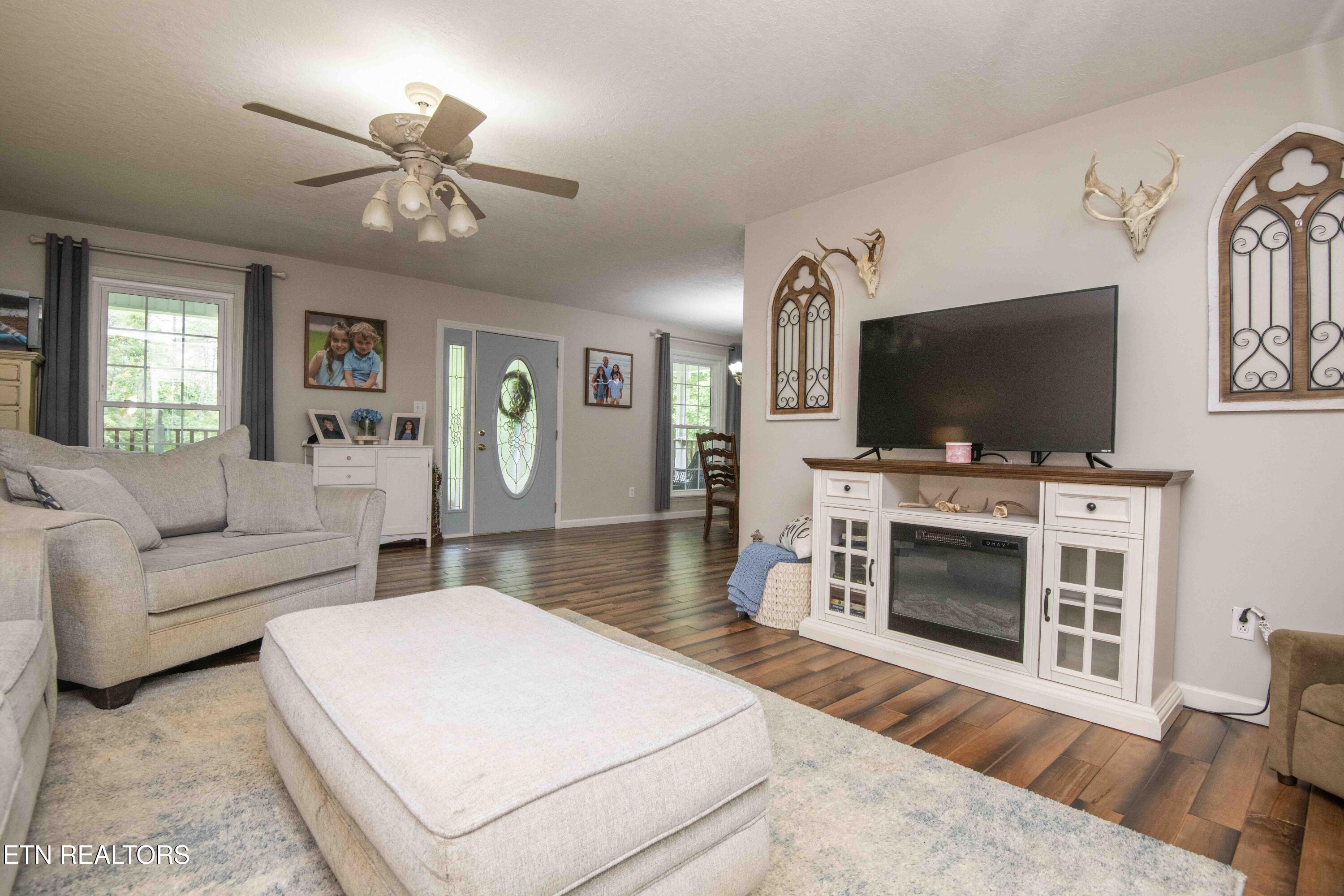 123 Southlake Drive
