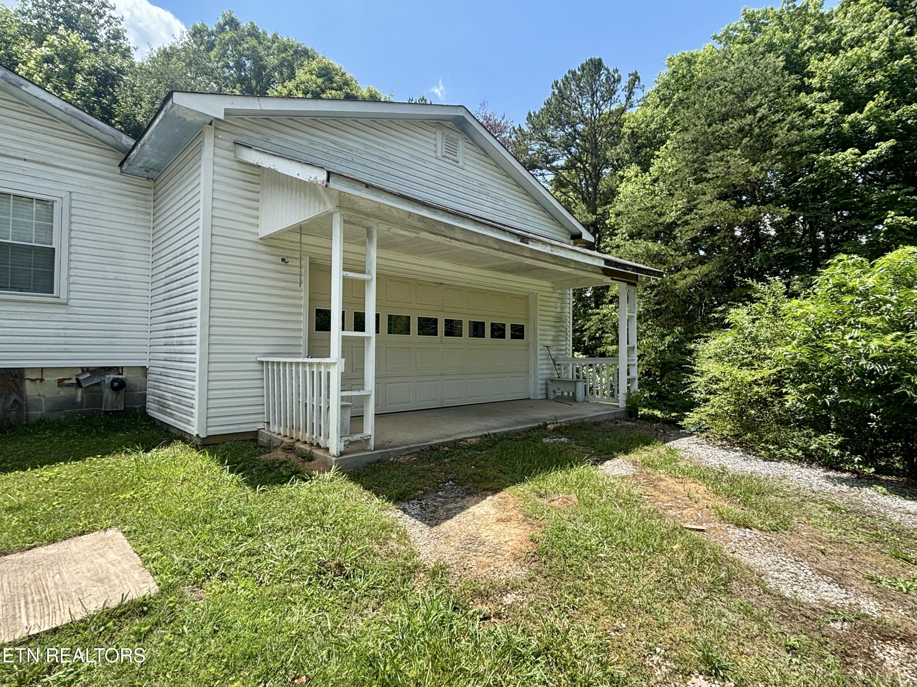 194 Woody Lane
