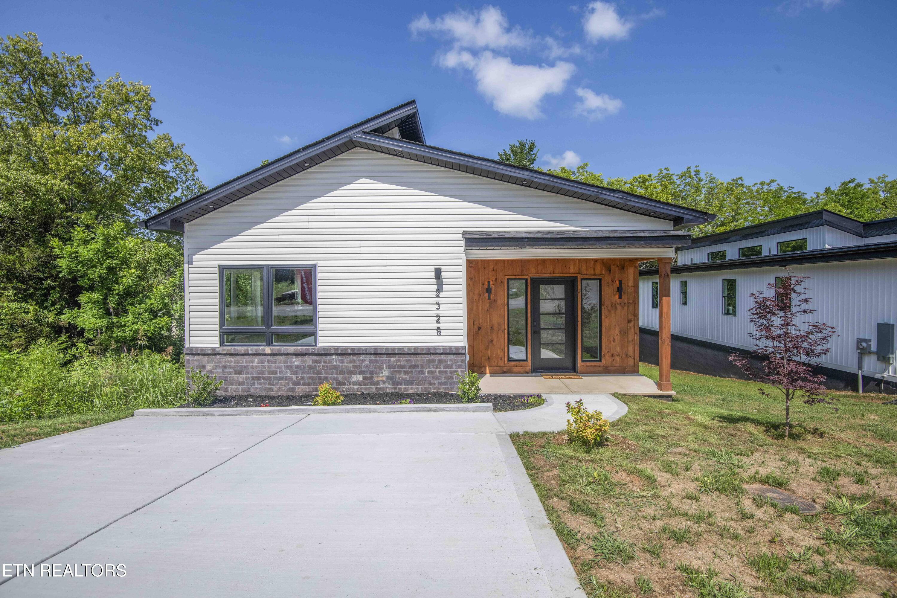 2325 Rock Gardens Drive