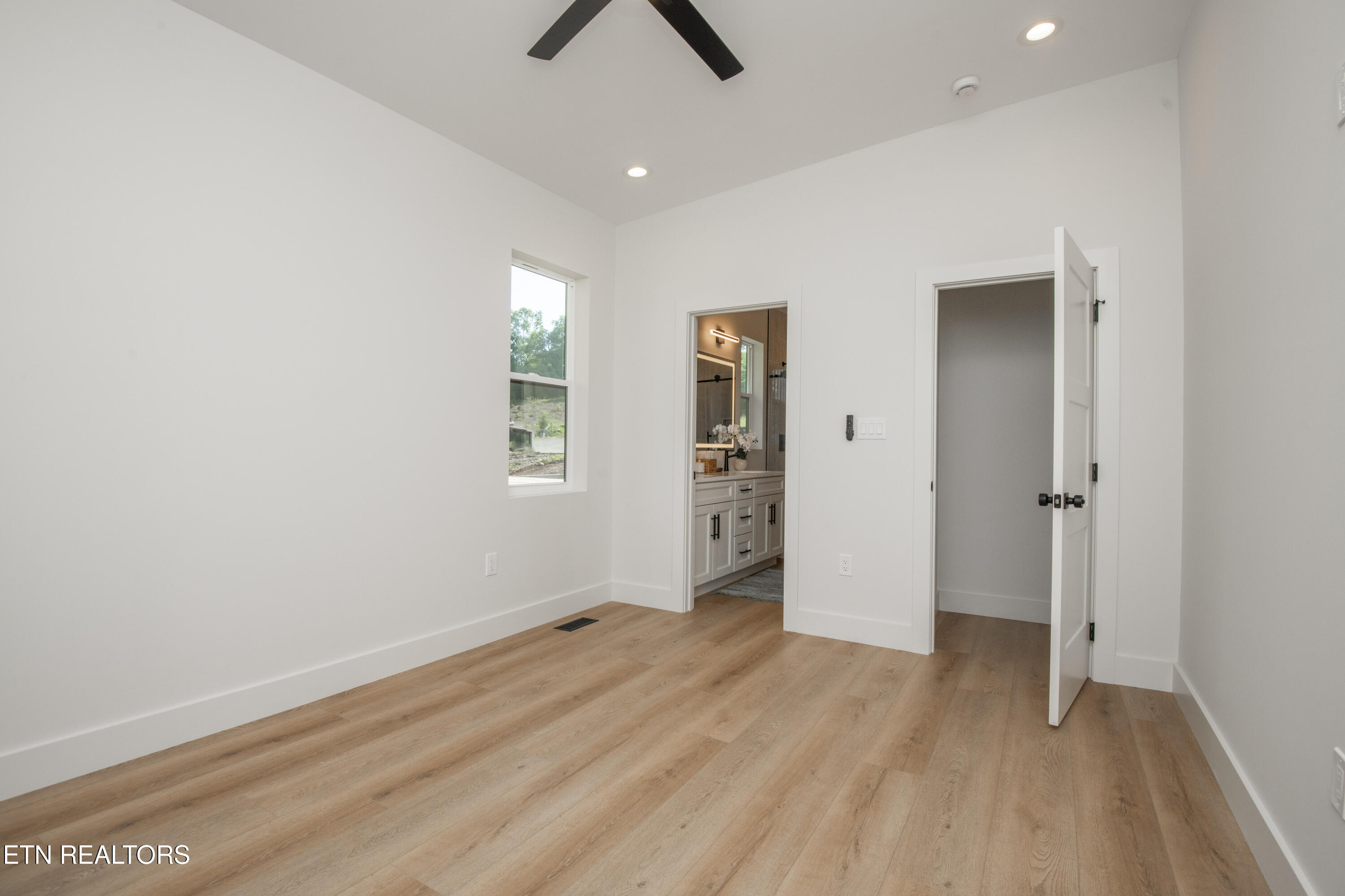 2335 Rock Gardens Drive