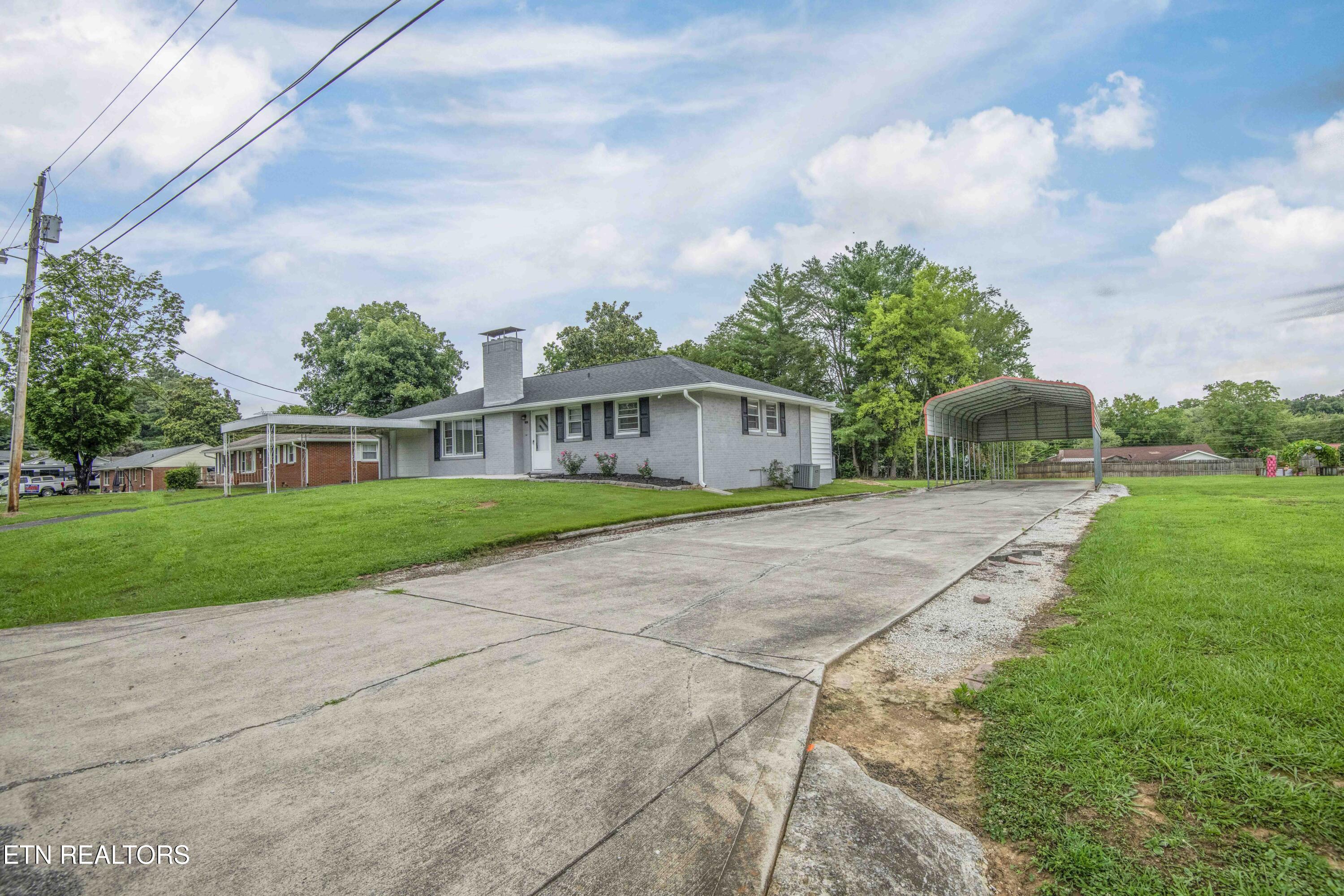 107 Hillcrest Lane