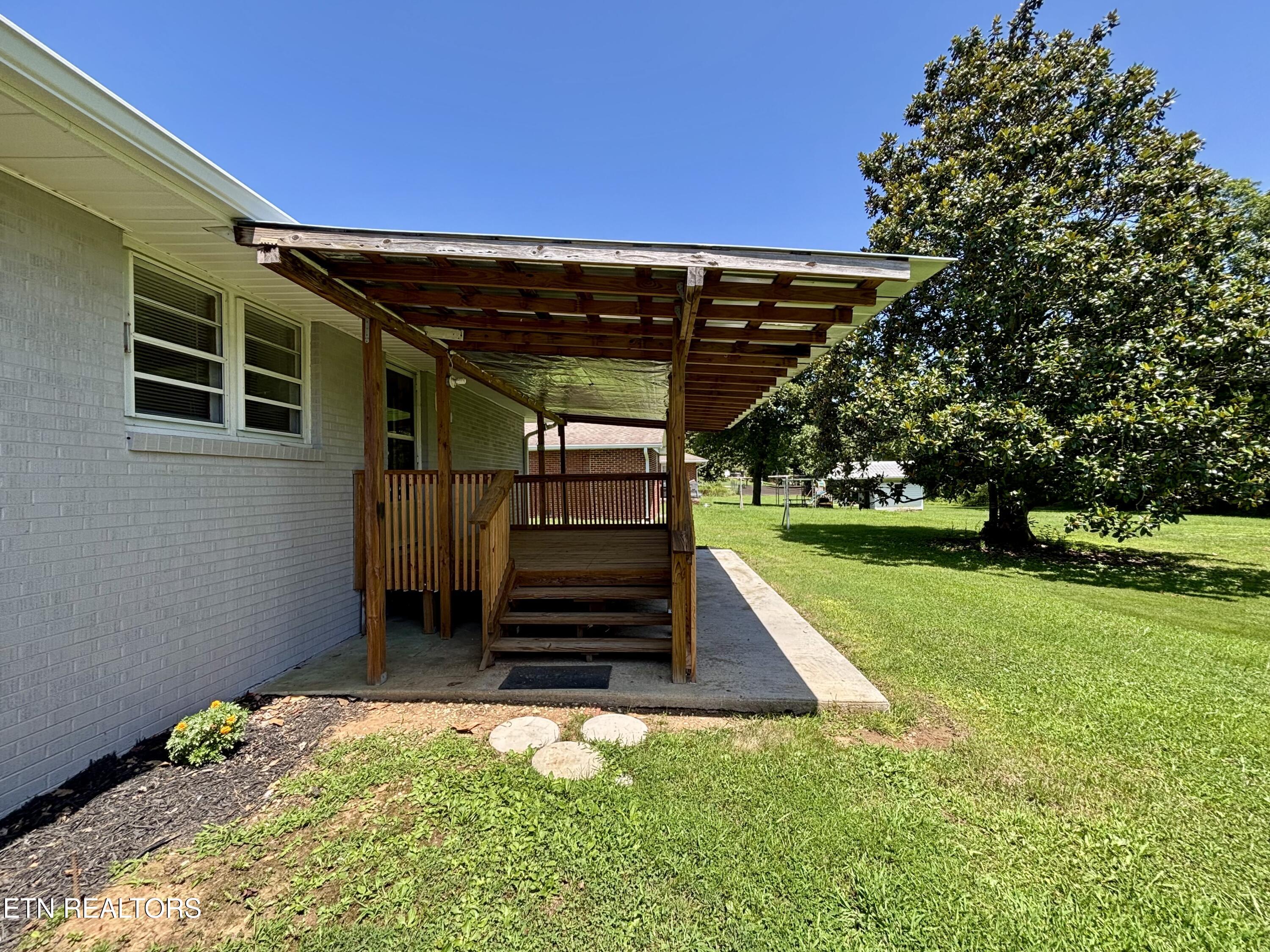 107 Hillcrest Lane