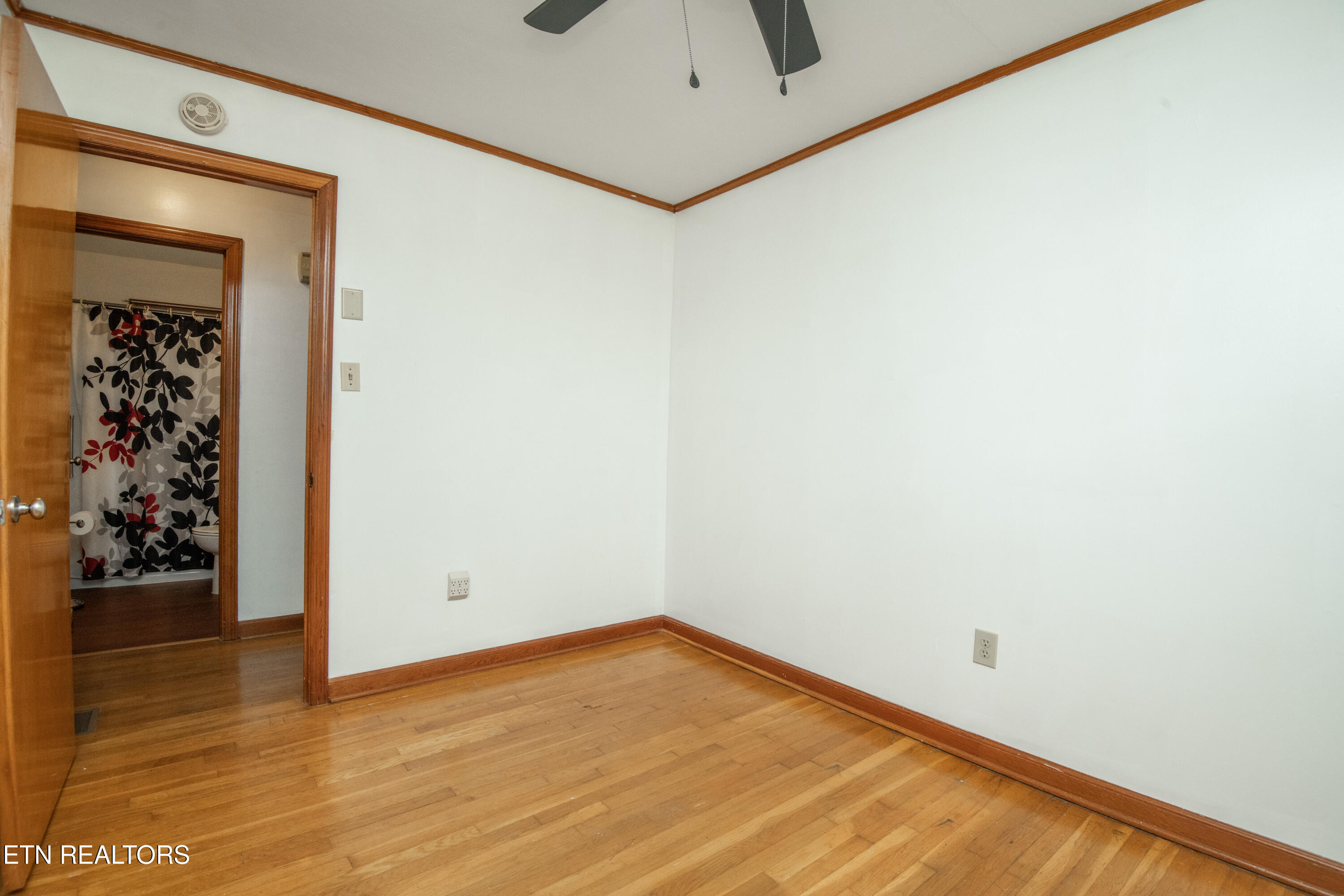 107 Hillcrest Lane