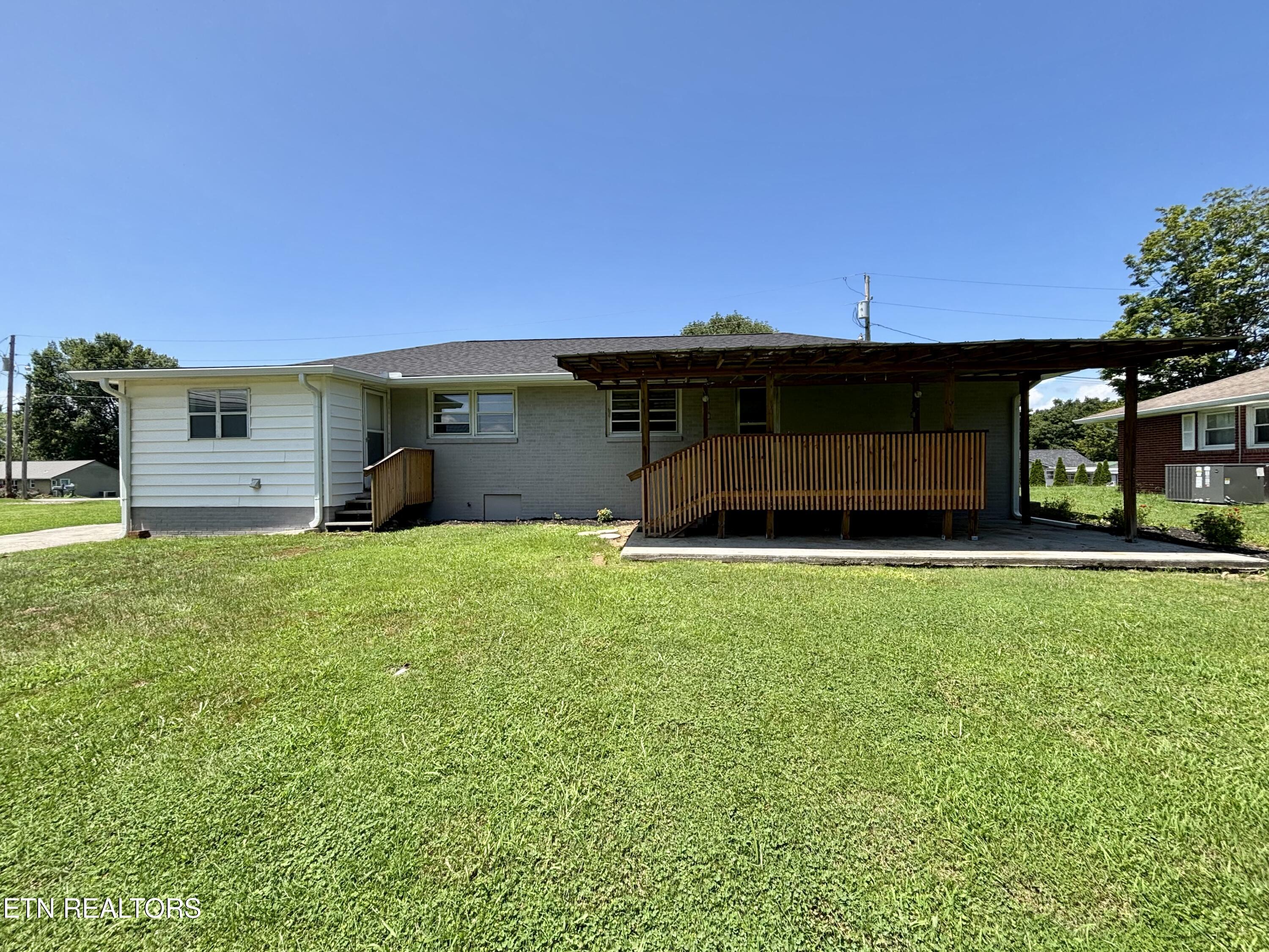 107 Hillcrest Lane