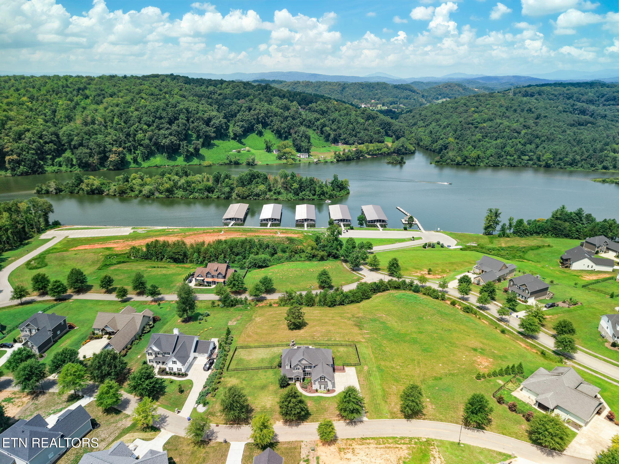 102 Pineberry West Rd