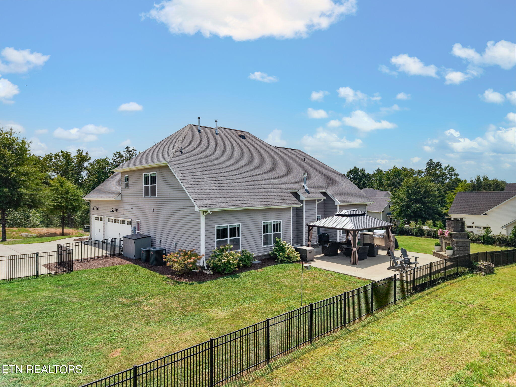 102 Pineberry West Rd