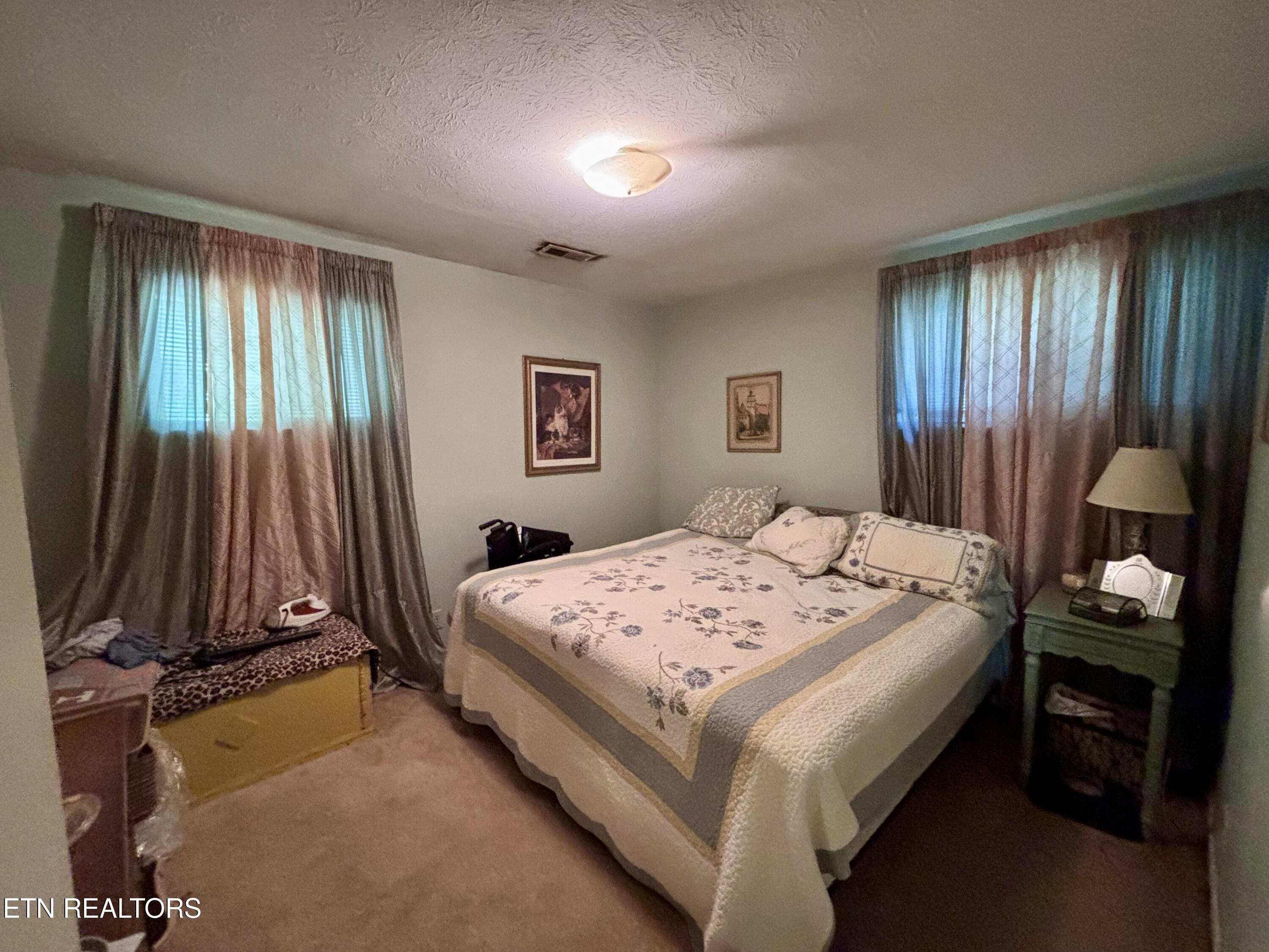 145 Scott Rd