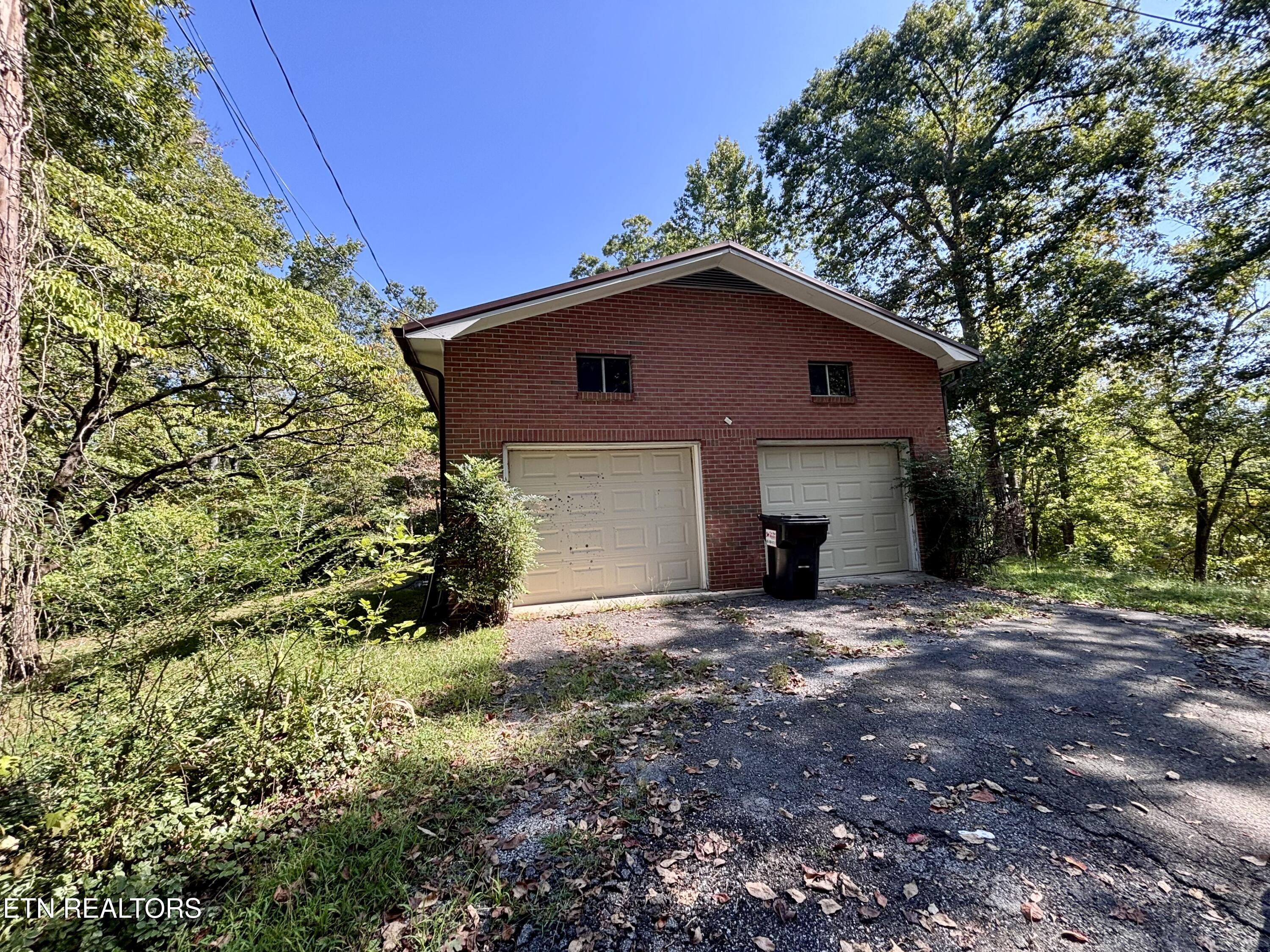 145 Scott Rd
