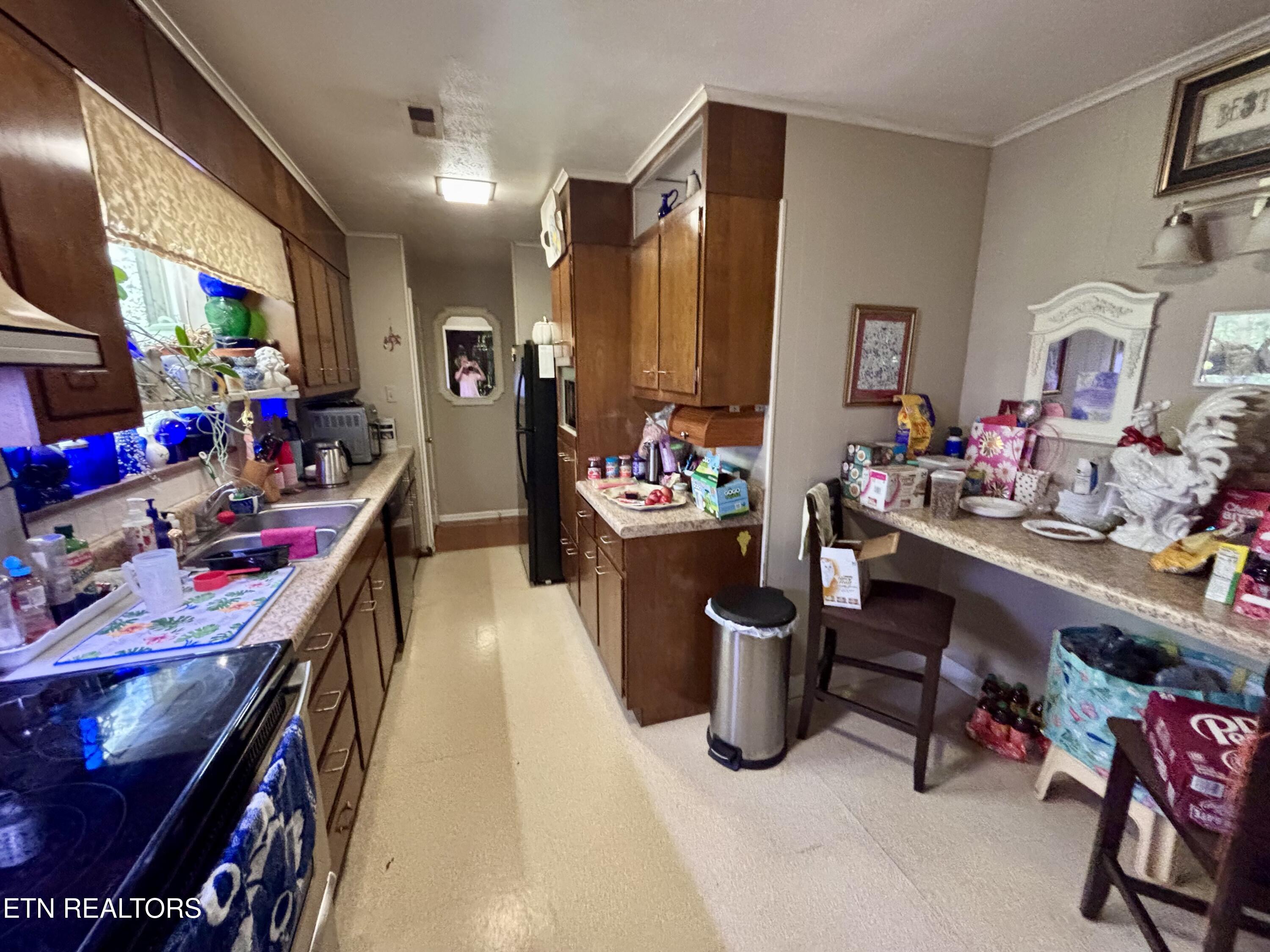 145 Scott Rd