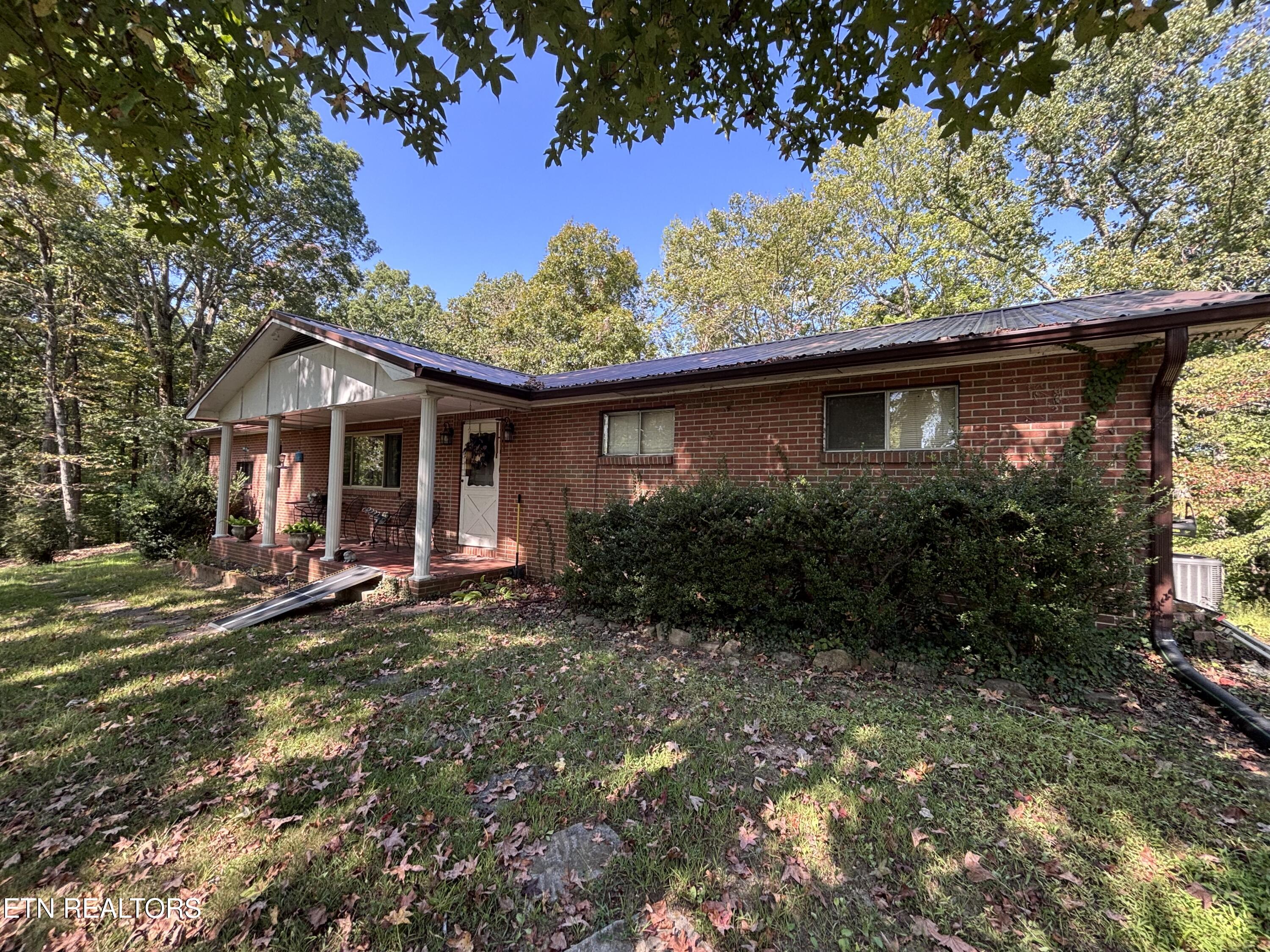 145 Scott Rd