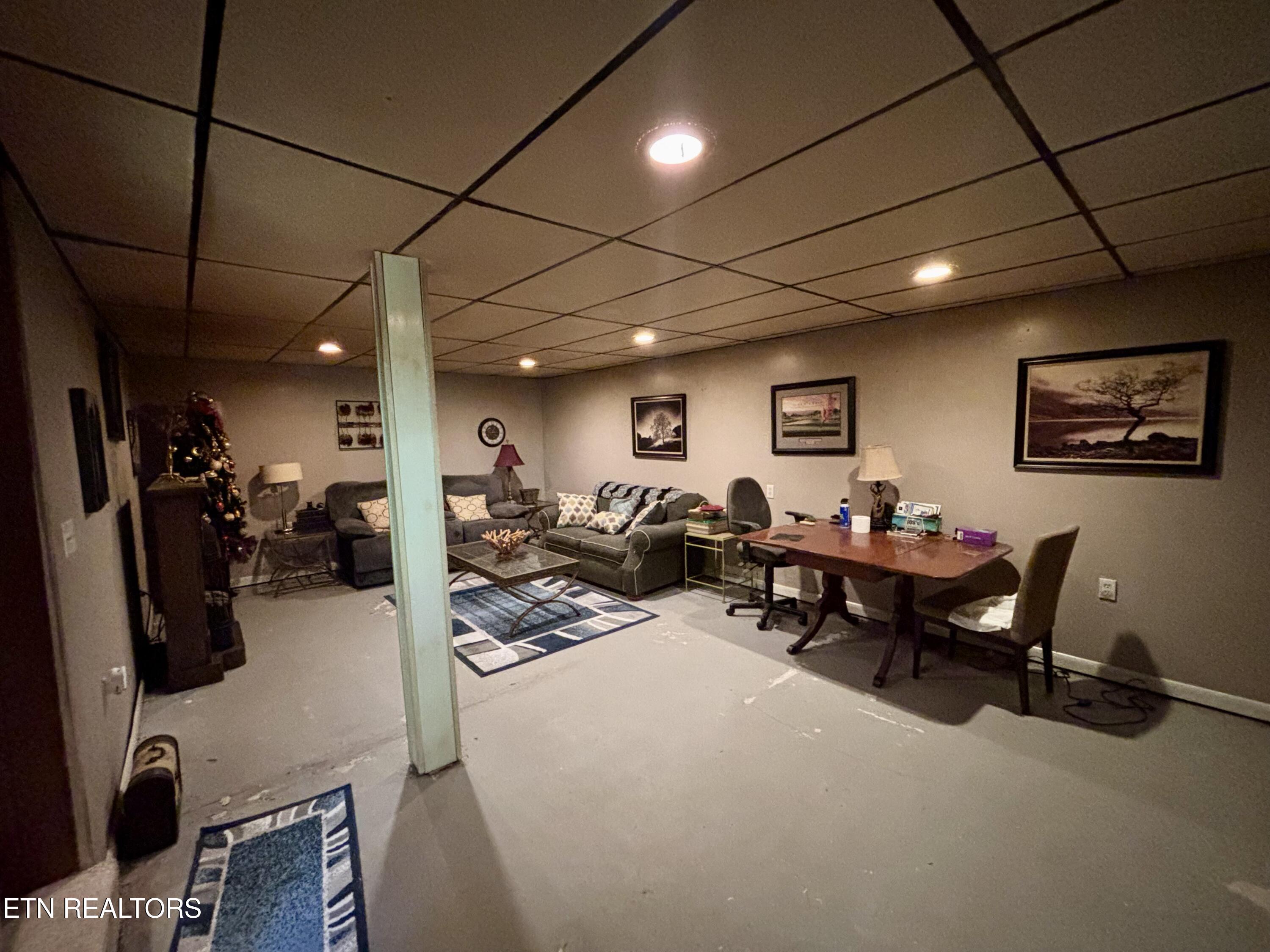 145 Scott Rd