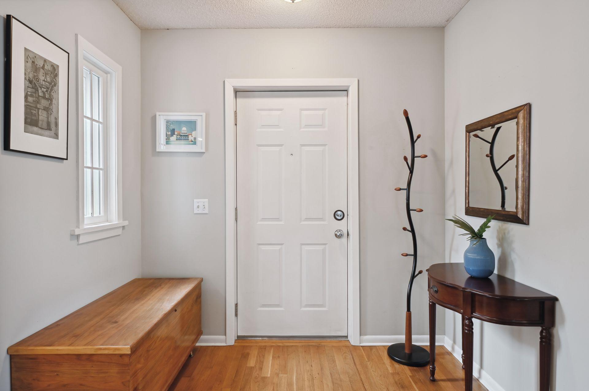 303 E Diamond Lake Road