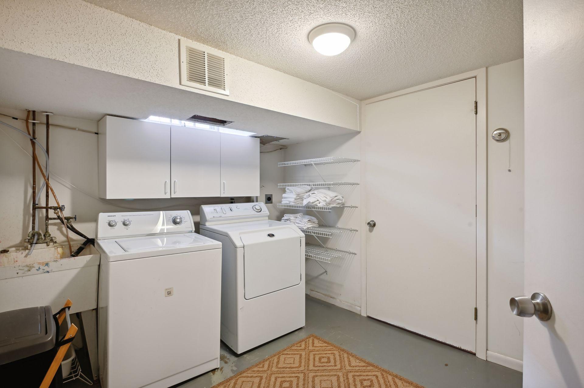 303 E Diamond Lake Road