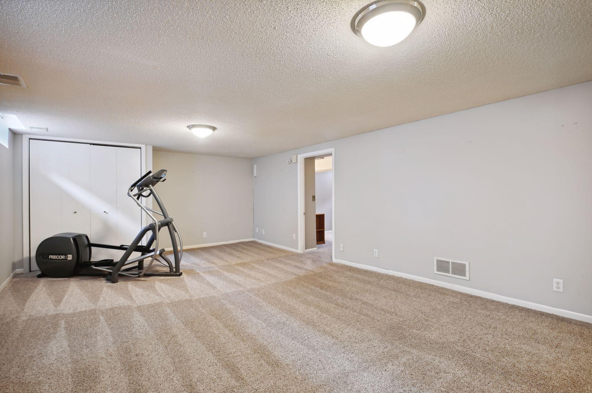 303 E Diamond Lake Road