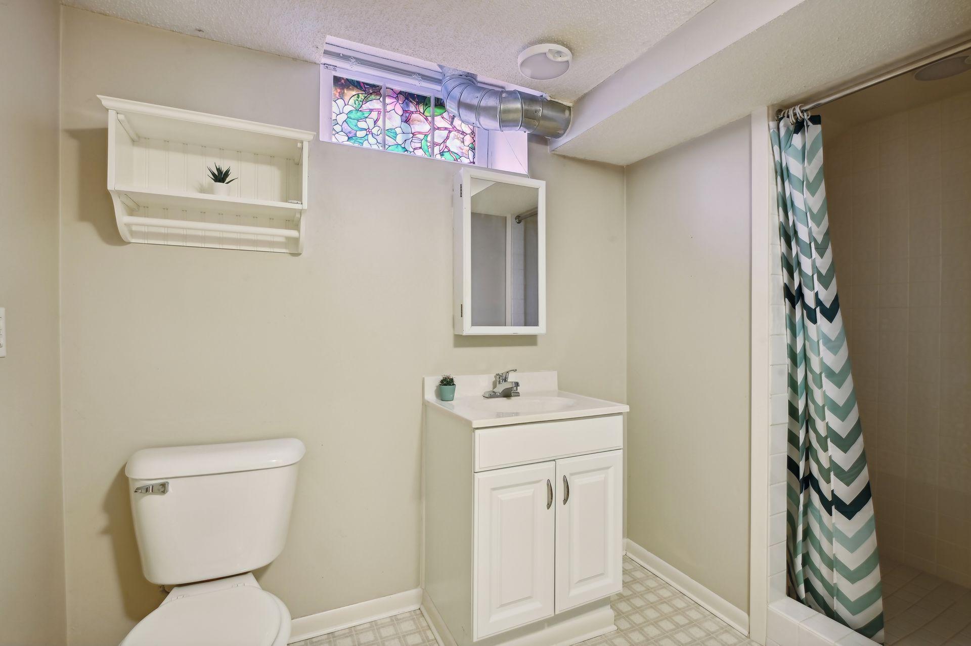 303 E Diamond Lake Road