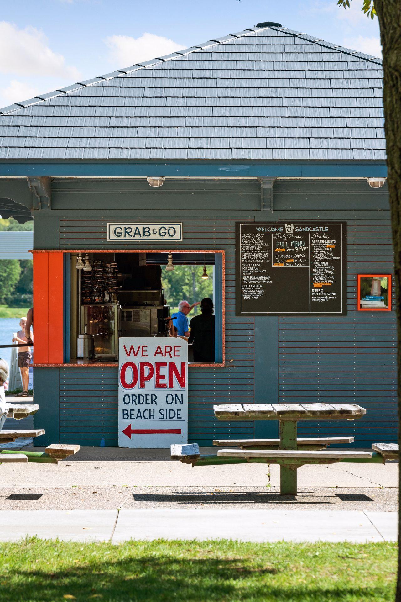 303 E Diamond Lake Road