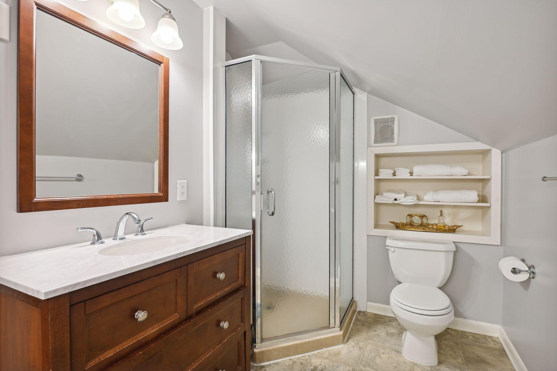 303 E Diamond Lake Road