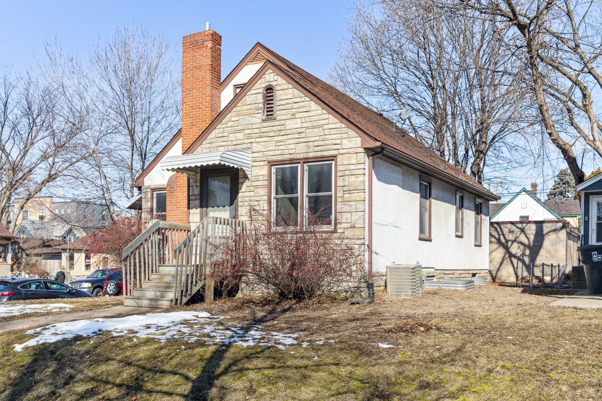 1519 Hague Avenue
