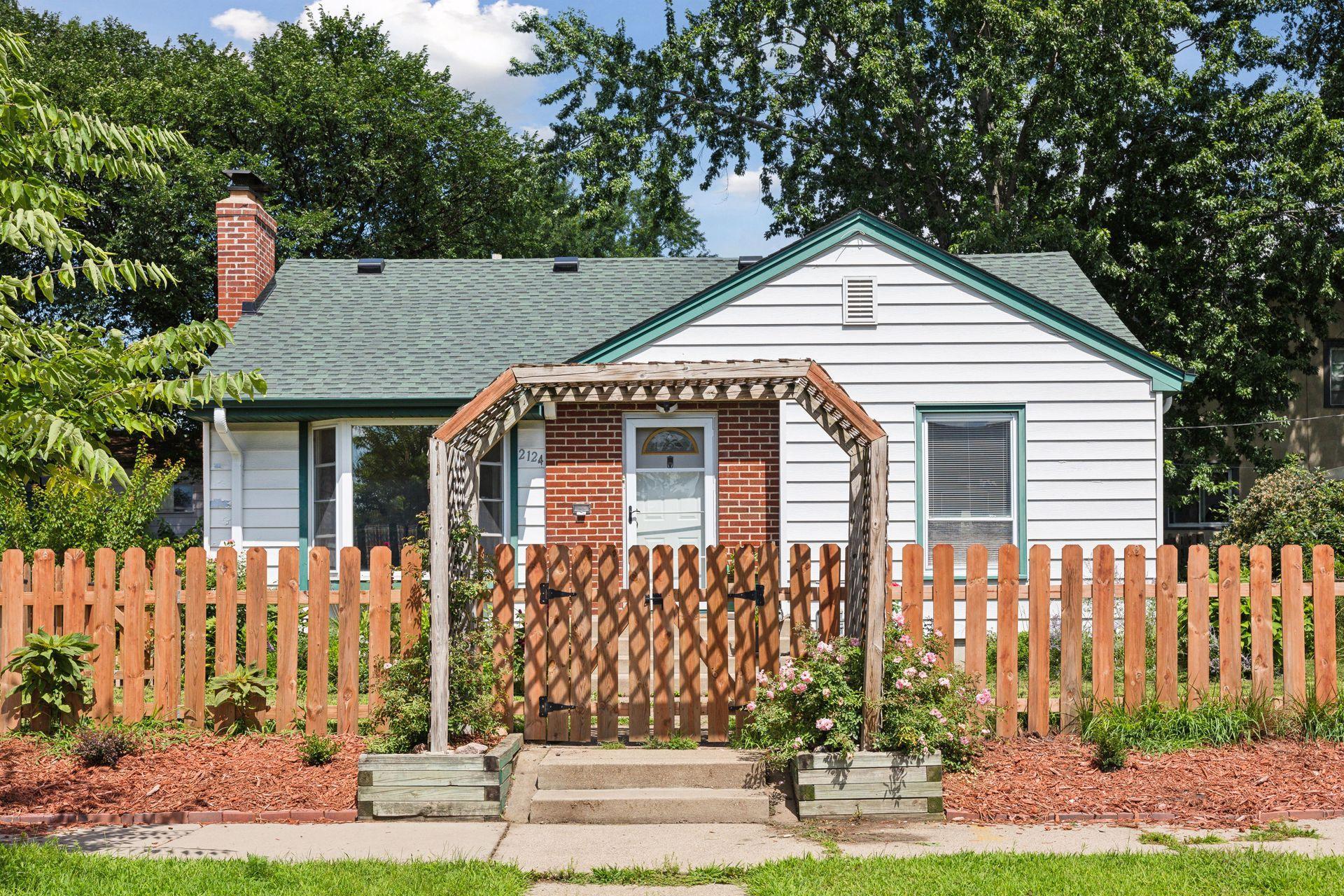 2124 E 36 1/2 Street