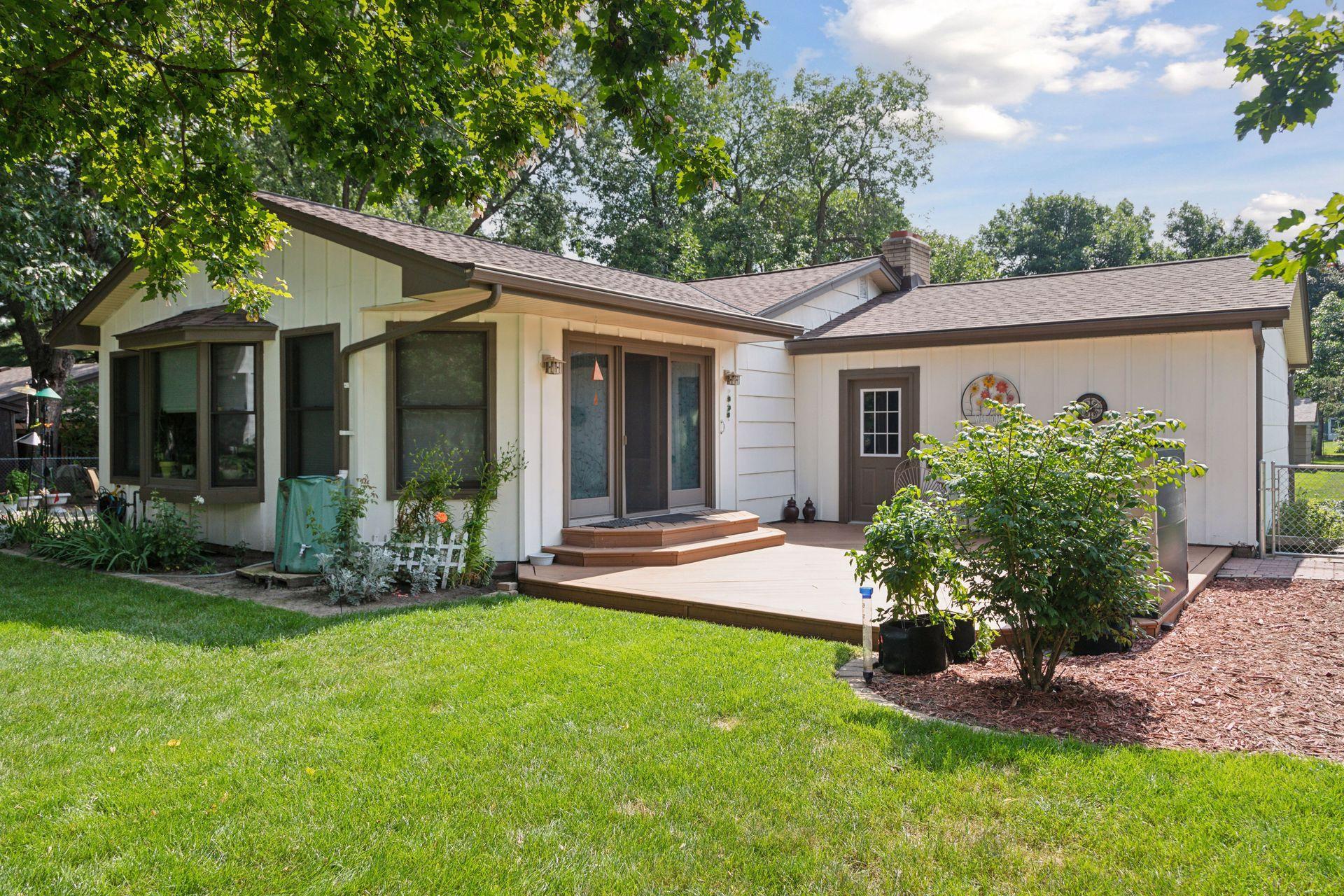 3683 Glen Oaks Avenue