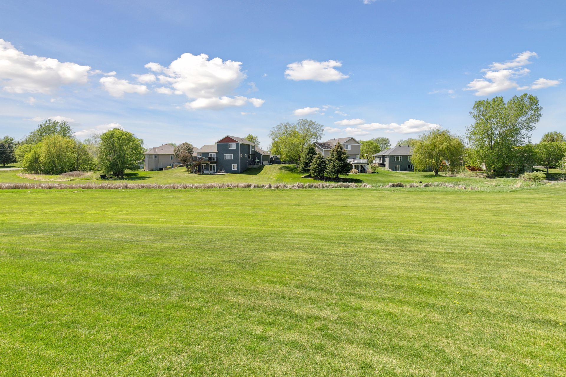 313 Maple Knoll Way NW