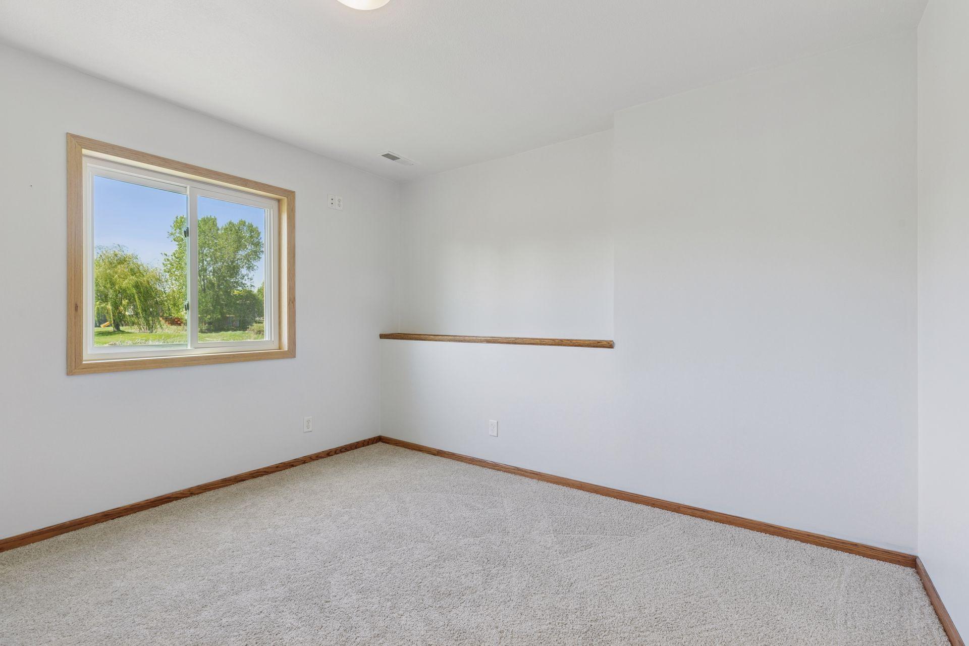 313 Maple Knoll Way NW