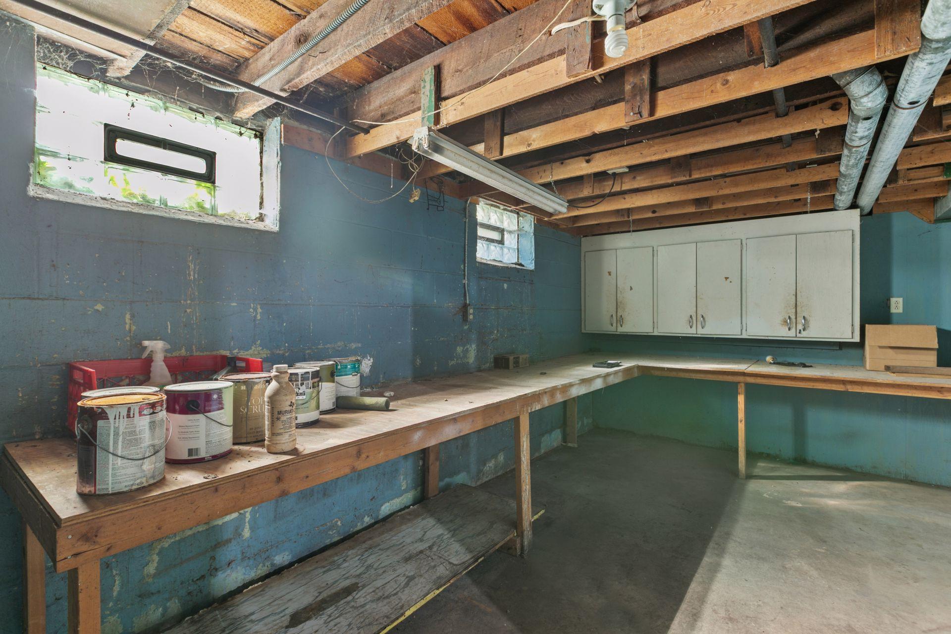 2410 Quincy Street NE