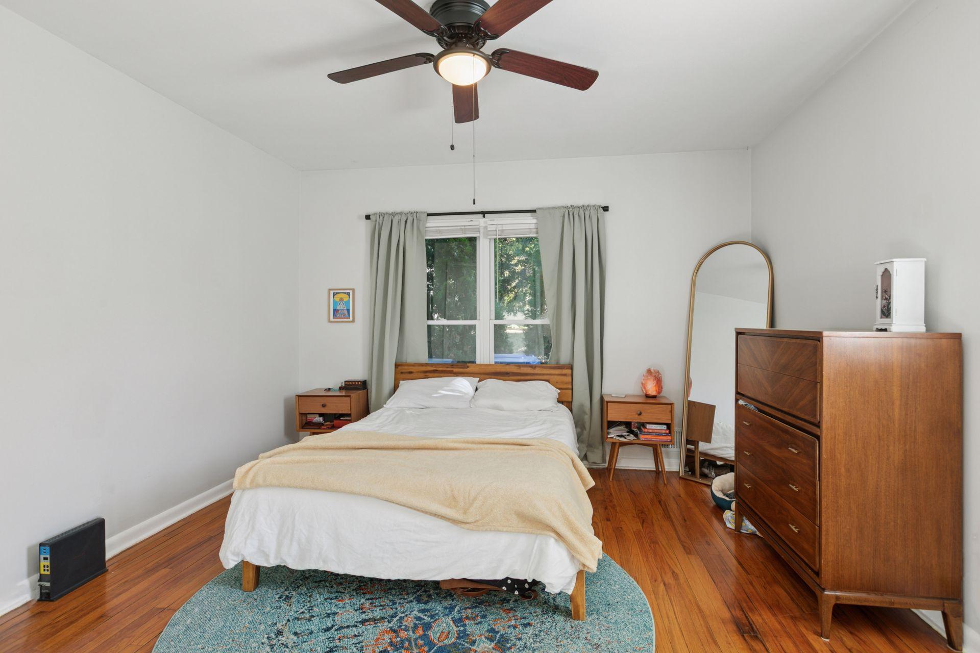 2410 Quincy Street NE