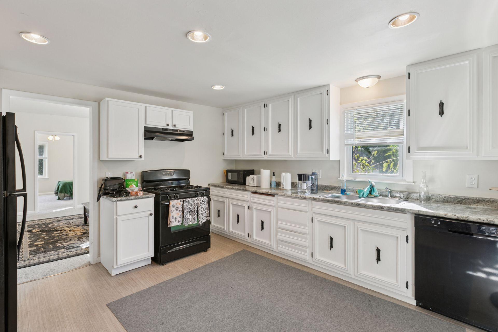 2410 Quincy Street NE