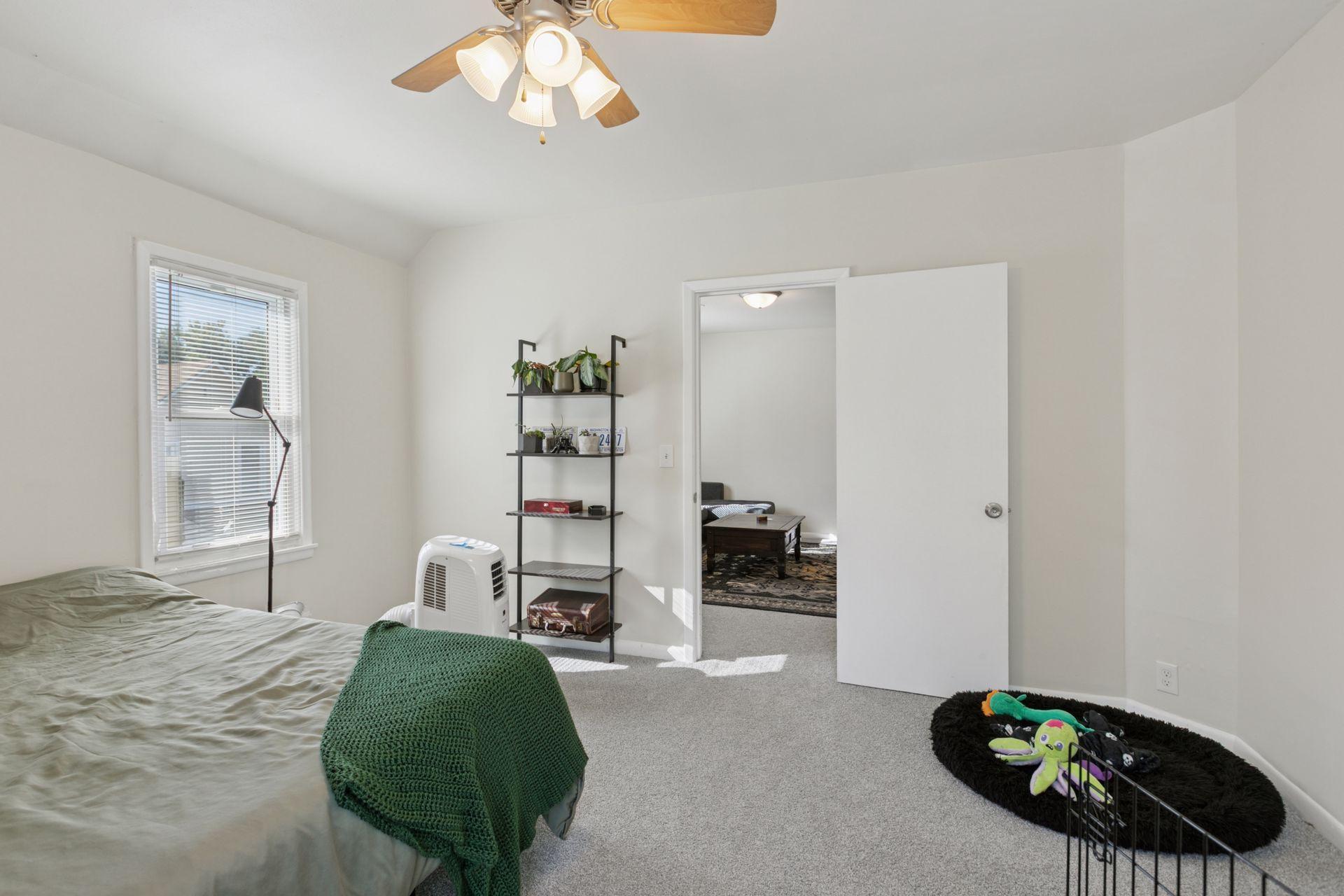 2410 Quincy Street NE