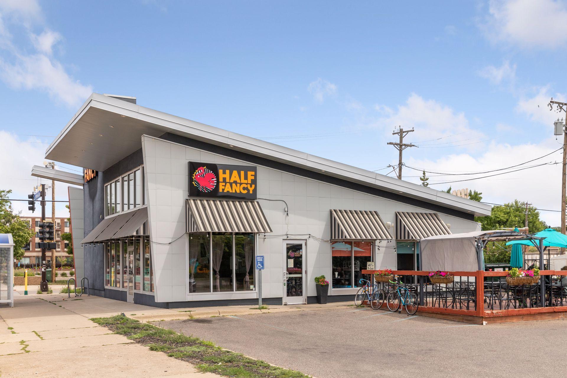 2410 Quincy Street NE