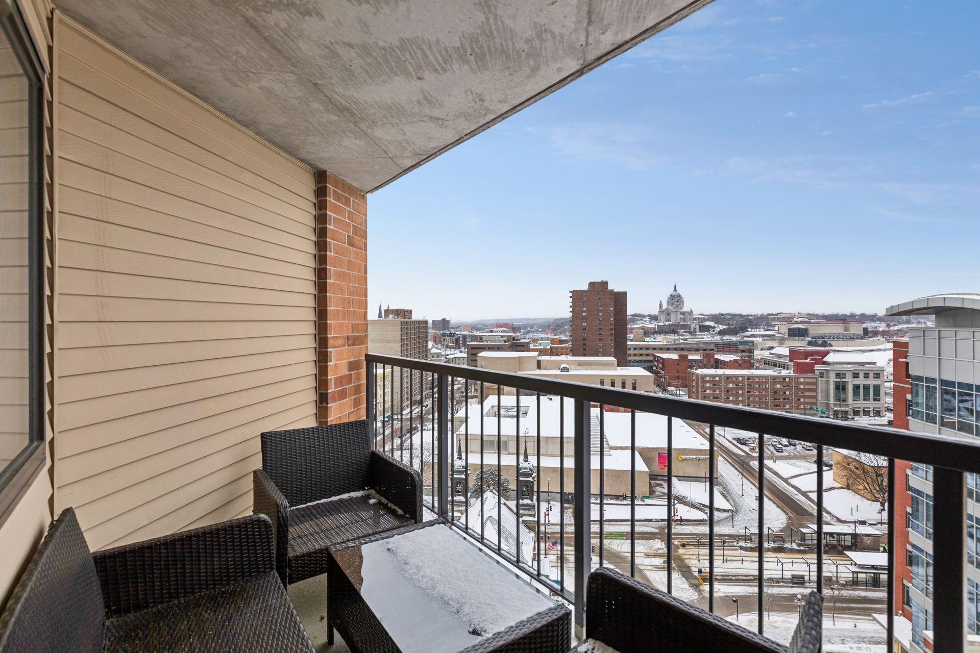 78 10th Street E Unit: 1710